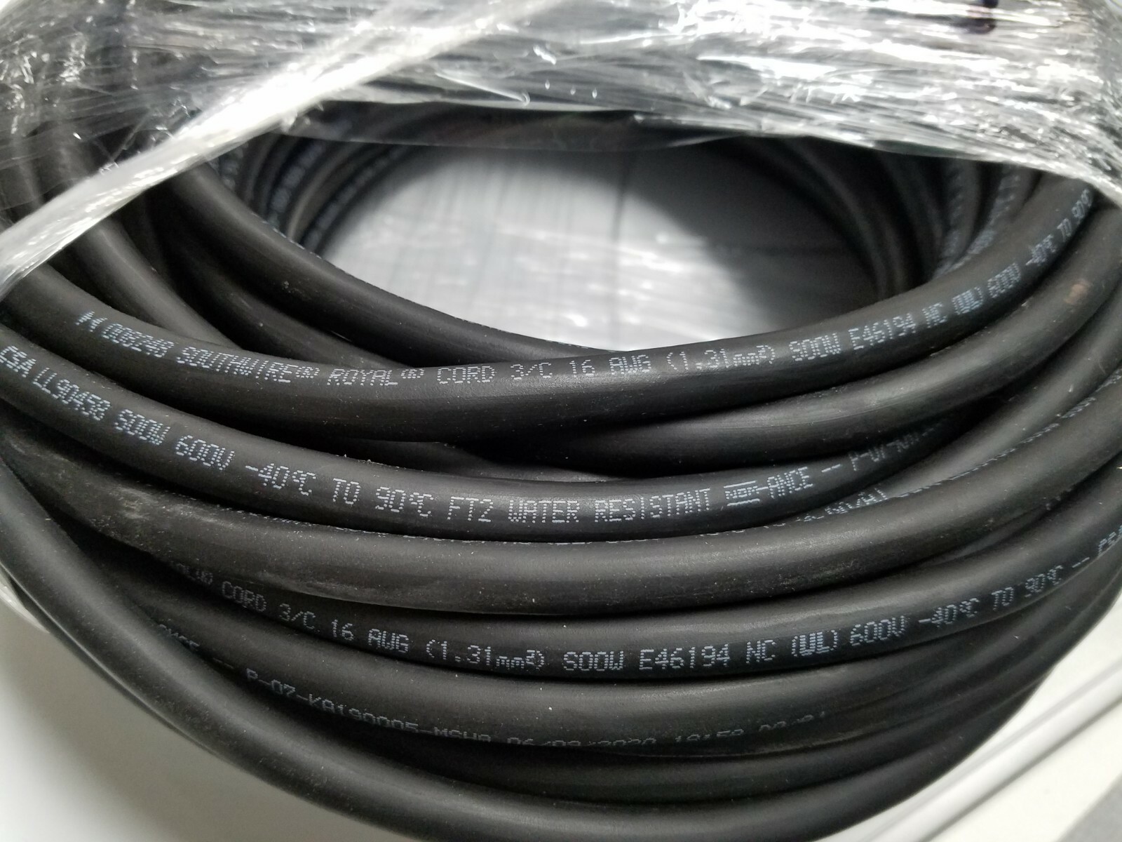 16/3 SOOW 16 AWG 100 FEET USA Portable Outdoor Indoor 600 V Flexible Wire Cable