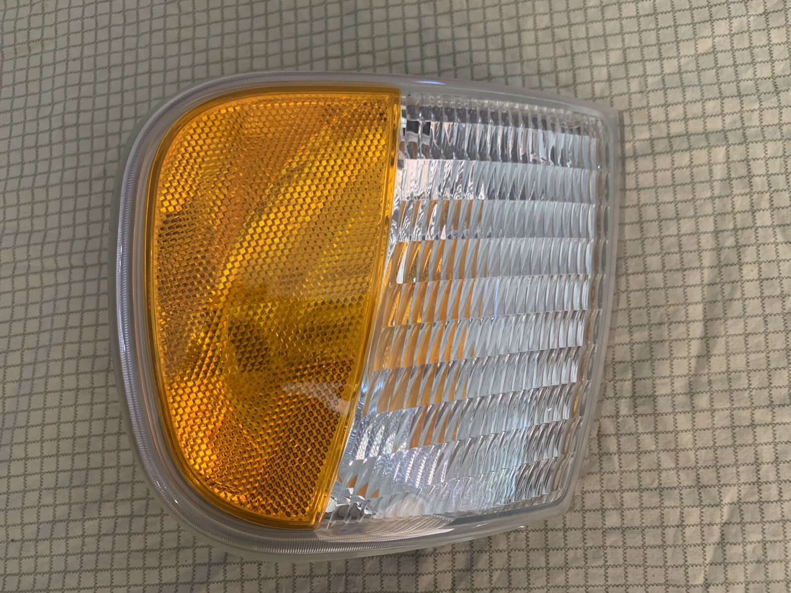 Ford P/U 97-00 FR295-U1WW2 FR295U1WW2 Side Maker Lamps Clear EU NEW NOB
