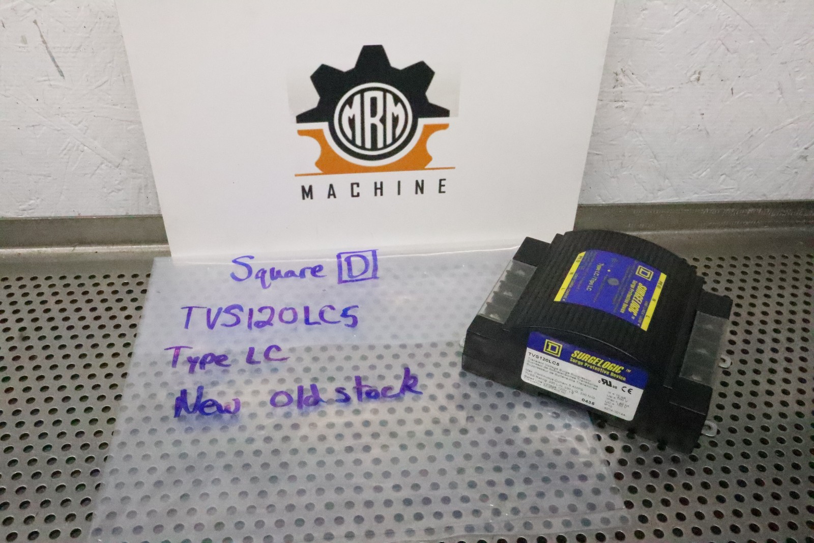 Square D TVS120LC5 SURGELOGIC Surge Protective Device New Old Stock