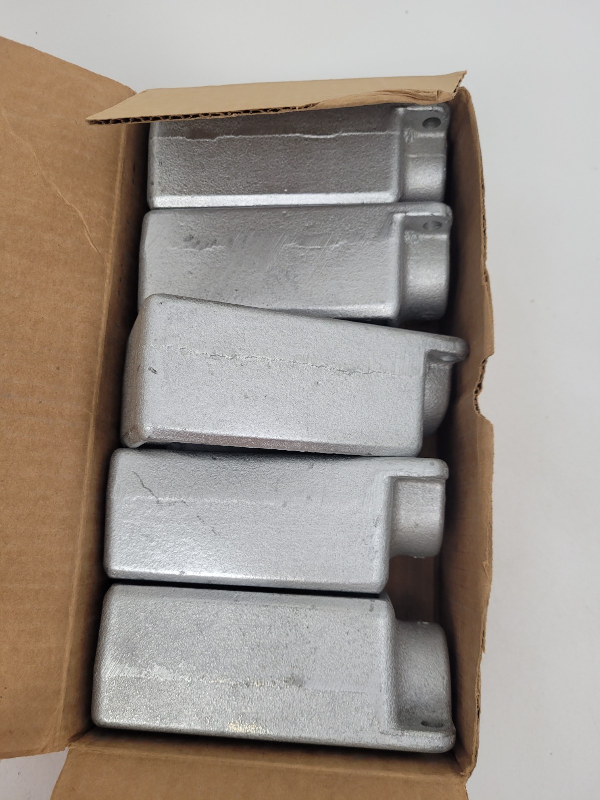 Lot of 5 – FS2 Crouse-Hinds Single Gang Box Conduit Outlet 3/4″- Next Day Option