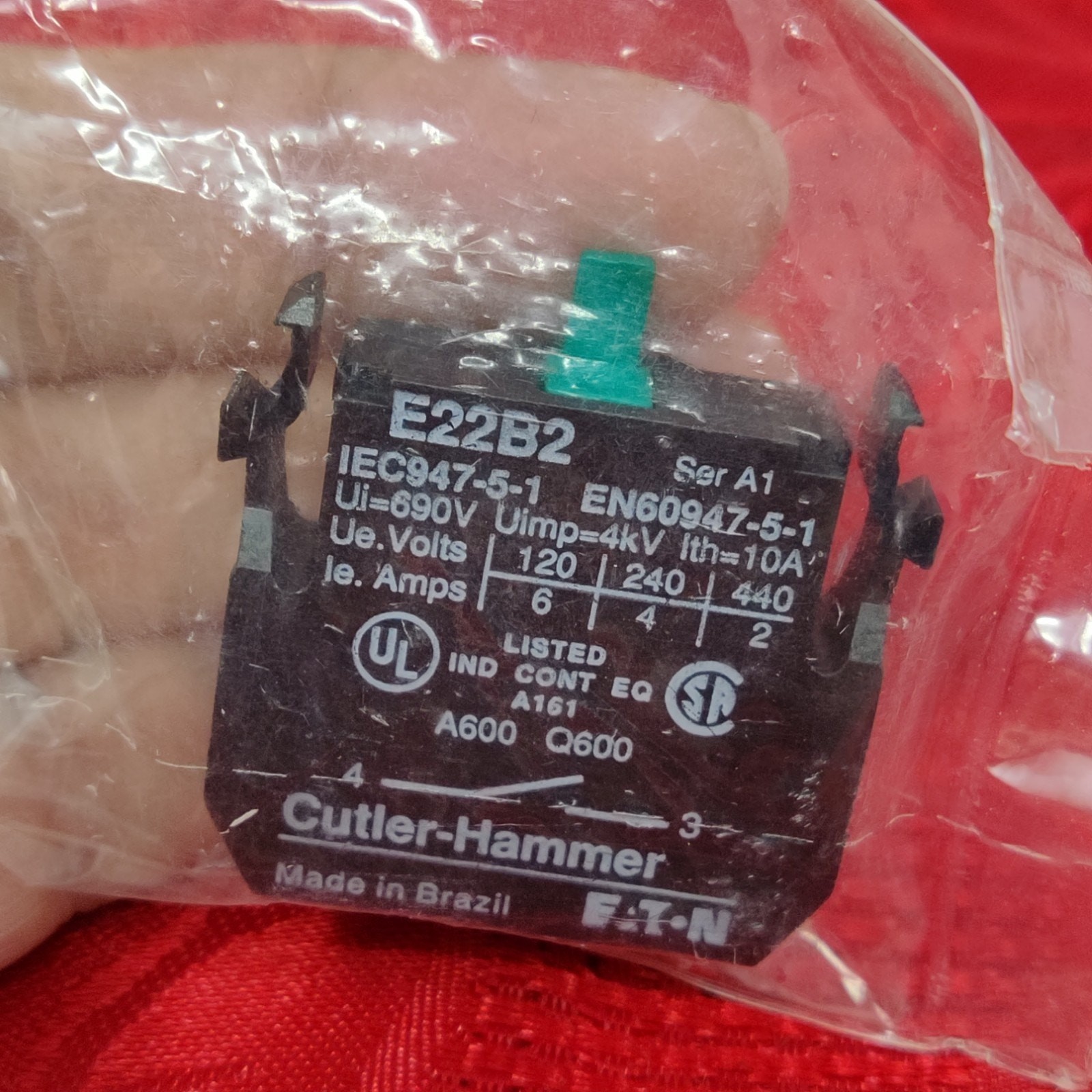 Eaton Cutler-Hammer Electrical Switch Contact Block
