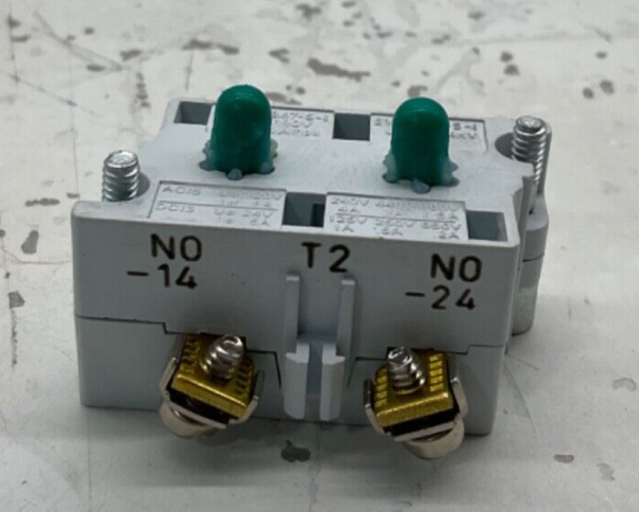 NEW EATON BT2 CONTACT BLOCK FOR PUSHBUTTONS AND SELECTOR SWITCH 2NO 10250T2