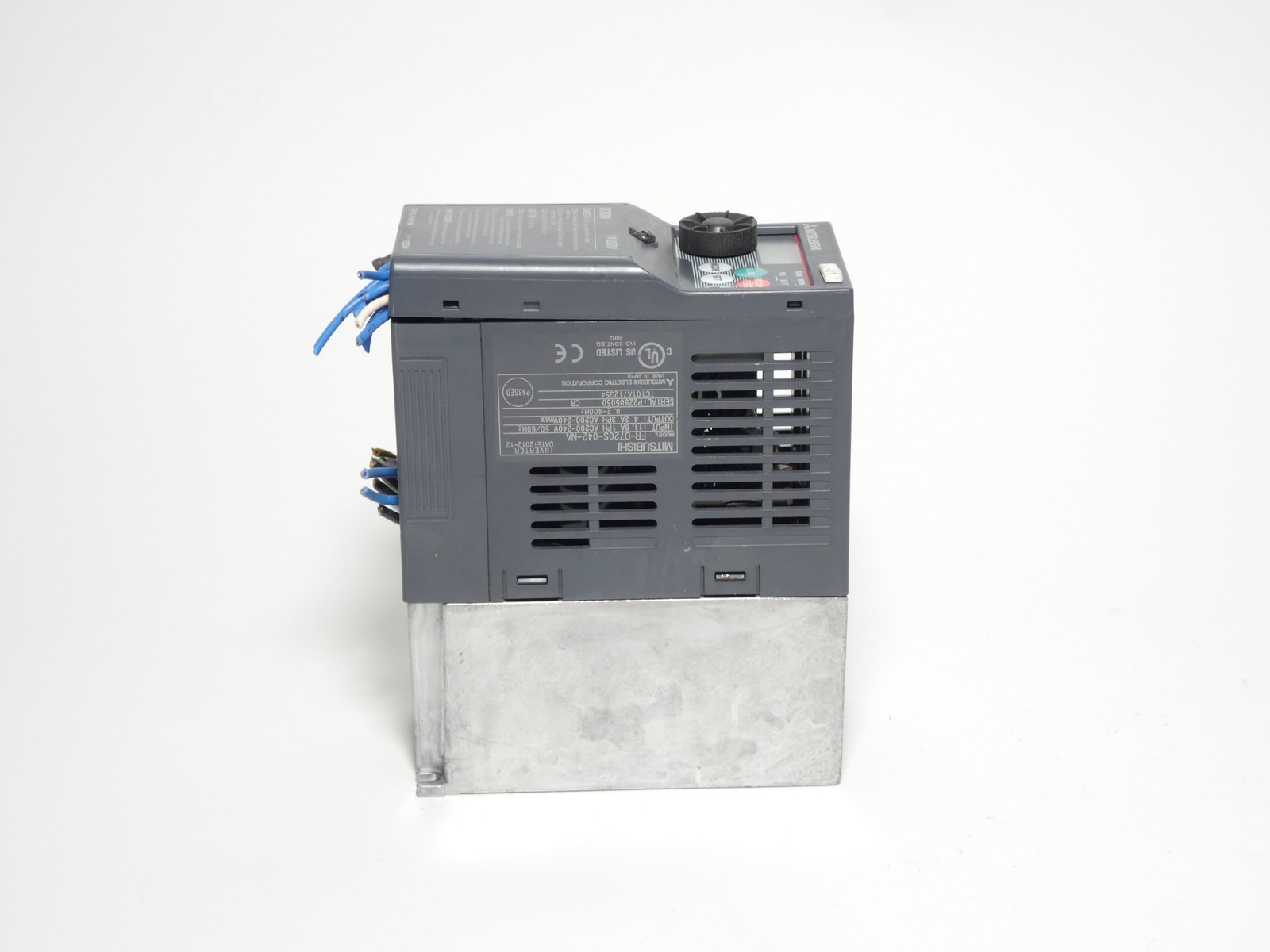 Mitsubishi FR-D720S-042-NA Drive Inverter 4.2A 200-240V 3PH D700