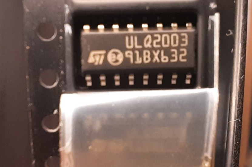 20 PCS ULQ2003D1013TR ULQ2003 Series 50 V 500 mA SMT Seven NPN Darlington Array