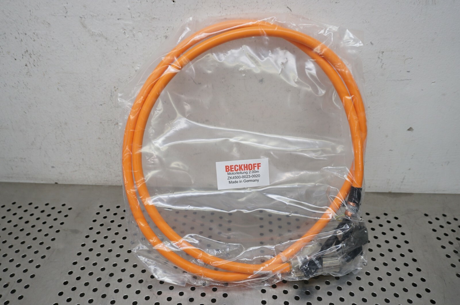 New! Beckhoff ZK4500-0023-0020 Servo Drive Cable 2 Meter