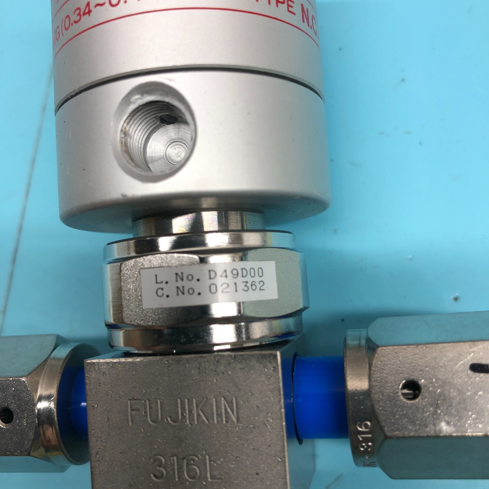 FUJIKIN 316L, 810-55004 VALVE PROCESS GAS,3.5~5kgf/cm*G (0.34-0.49MPa), 161302