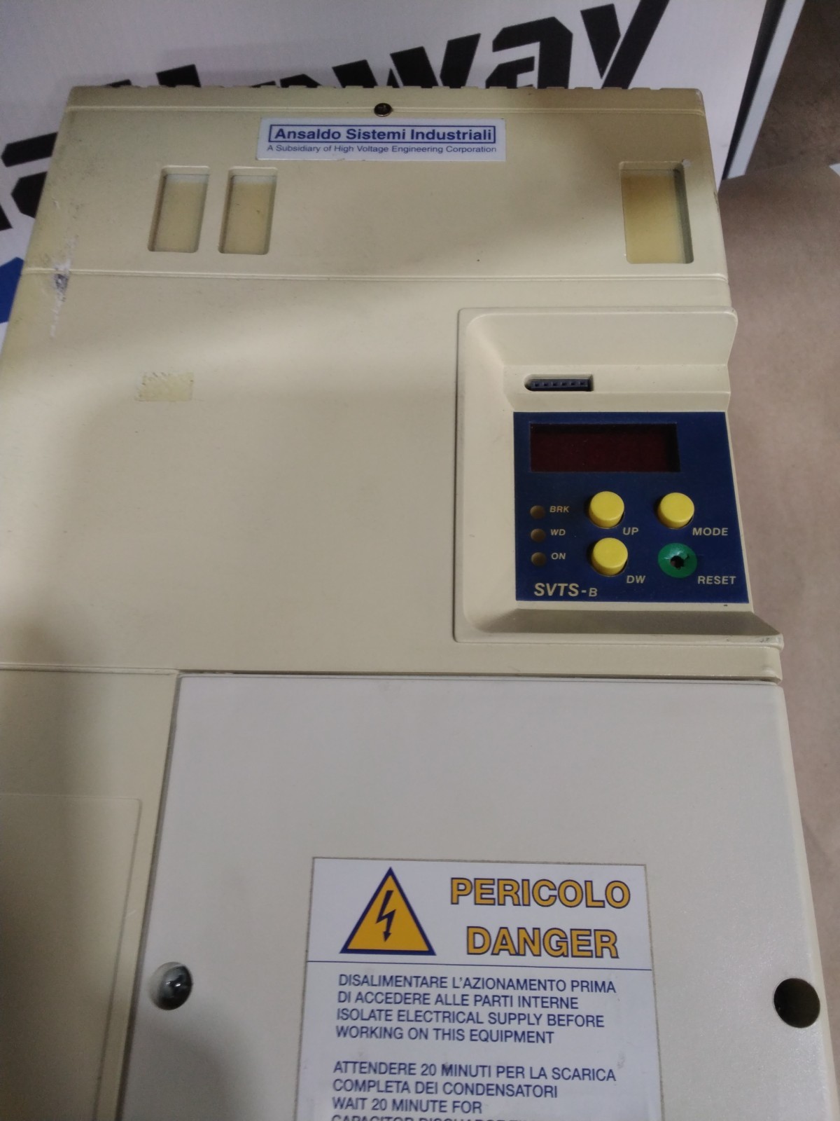 ANSALDO Sistemi Industrial SVMT033DBNF 380/415V 33KVA DRIVE 3PH 380/415 50/60HZ