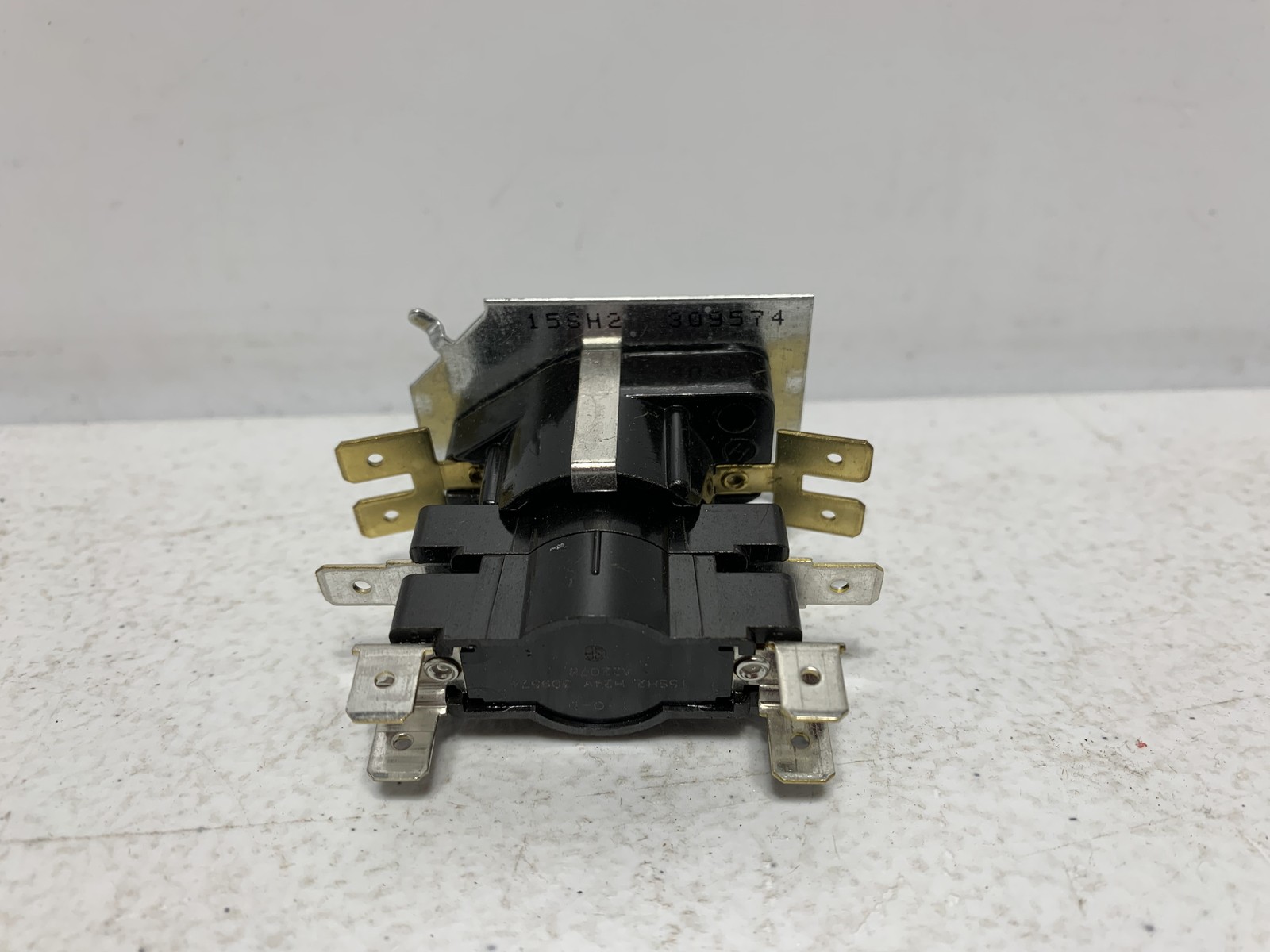 Emerson 24A34-4 Electrical Heat Sequencer 1 Timing 2 Switches