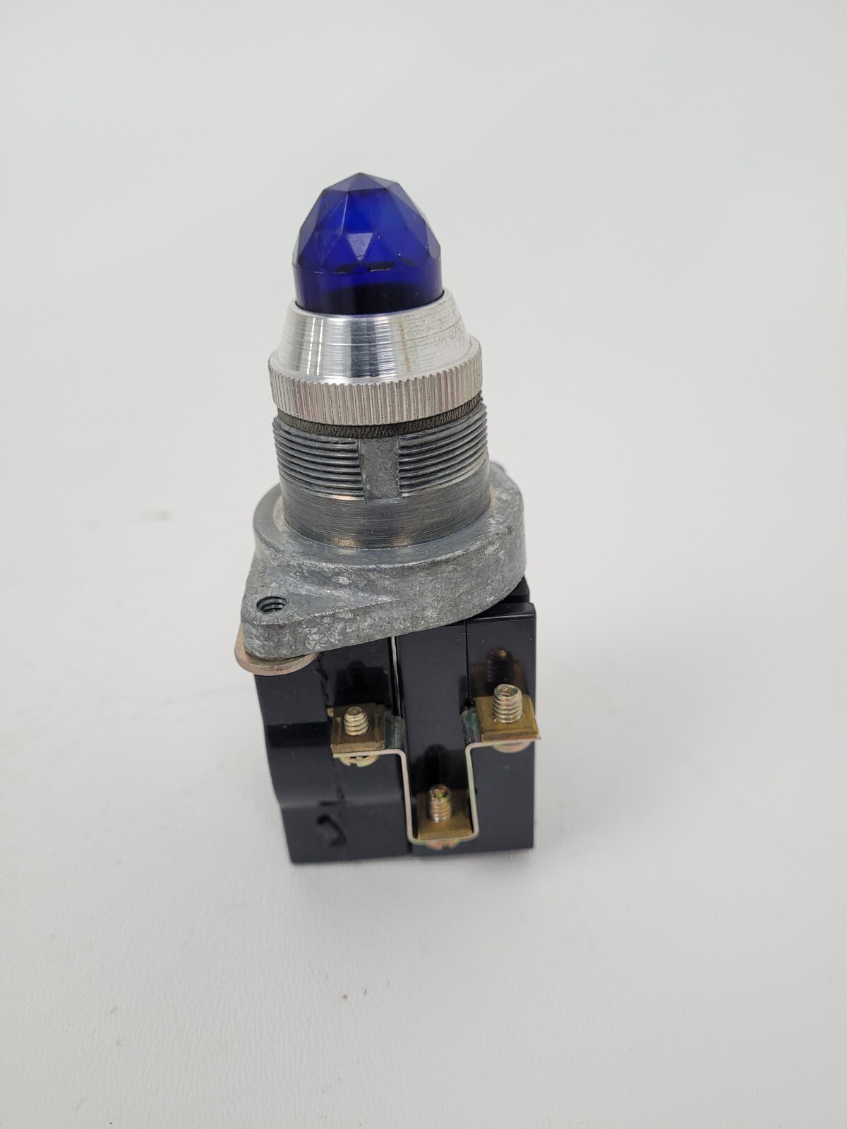 CR2940UX224A5 GE Blue Push Button Light- Next Day Option – New