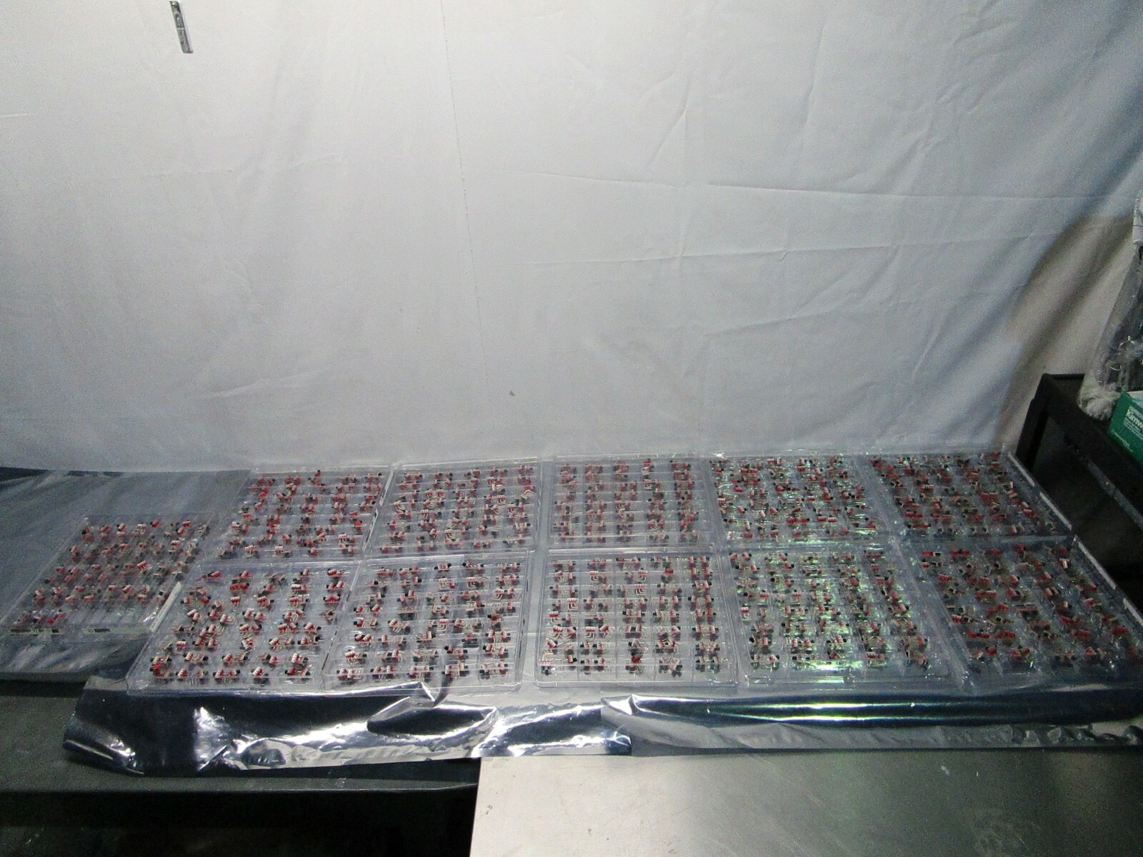 1 Lot of 870 C&K 1101M2S3AV2QE2 Switch Slide ON None ON SPDT Side Slide, 102361