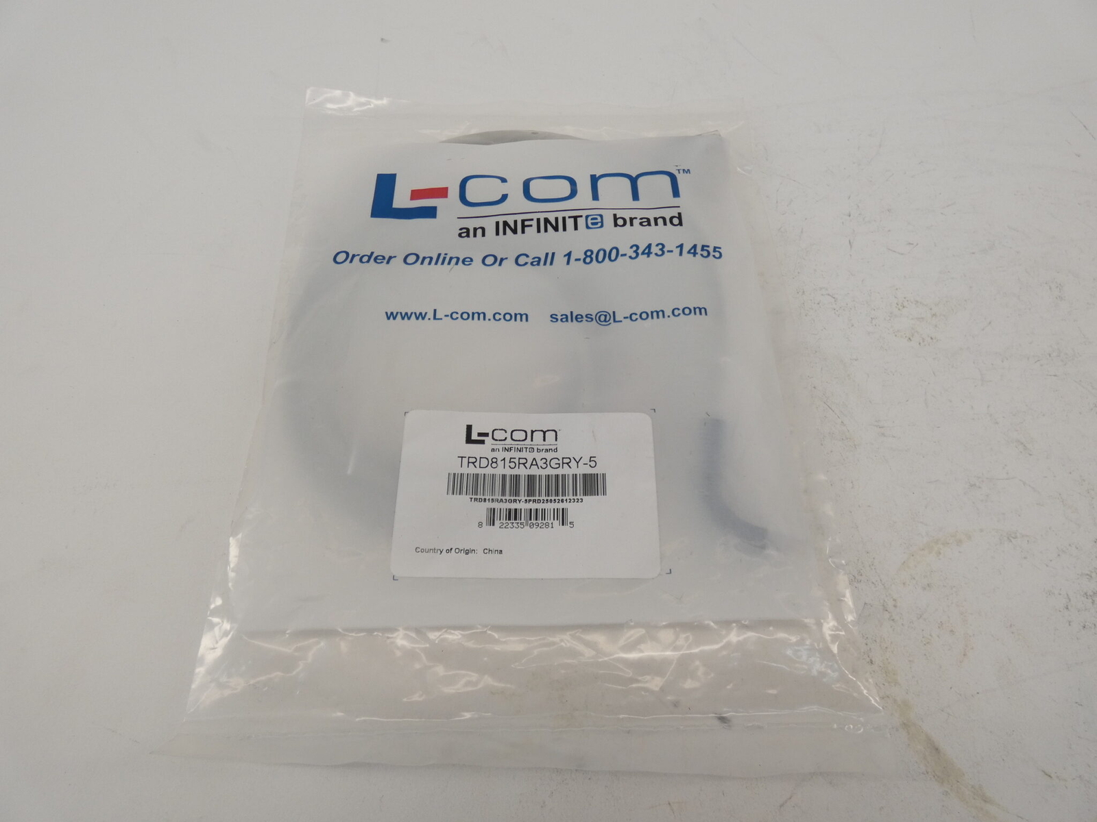 *Lot of 5* L-Com TRD815RA3GRY-5 Cat5e Right Angle Ethernet Patch Cords, 5″ – …