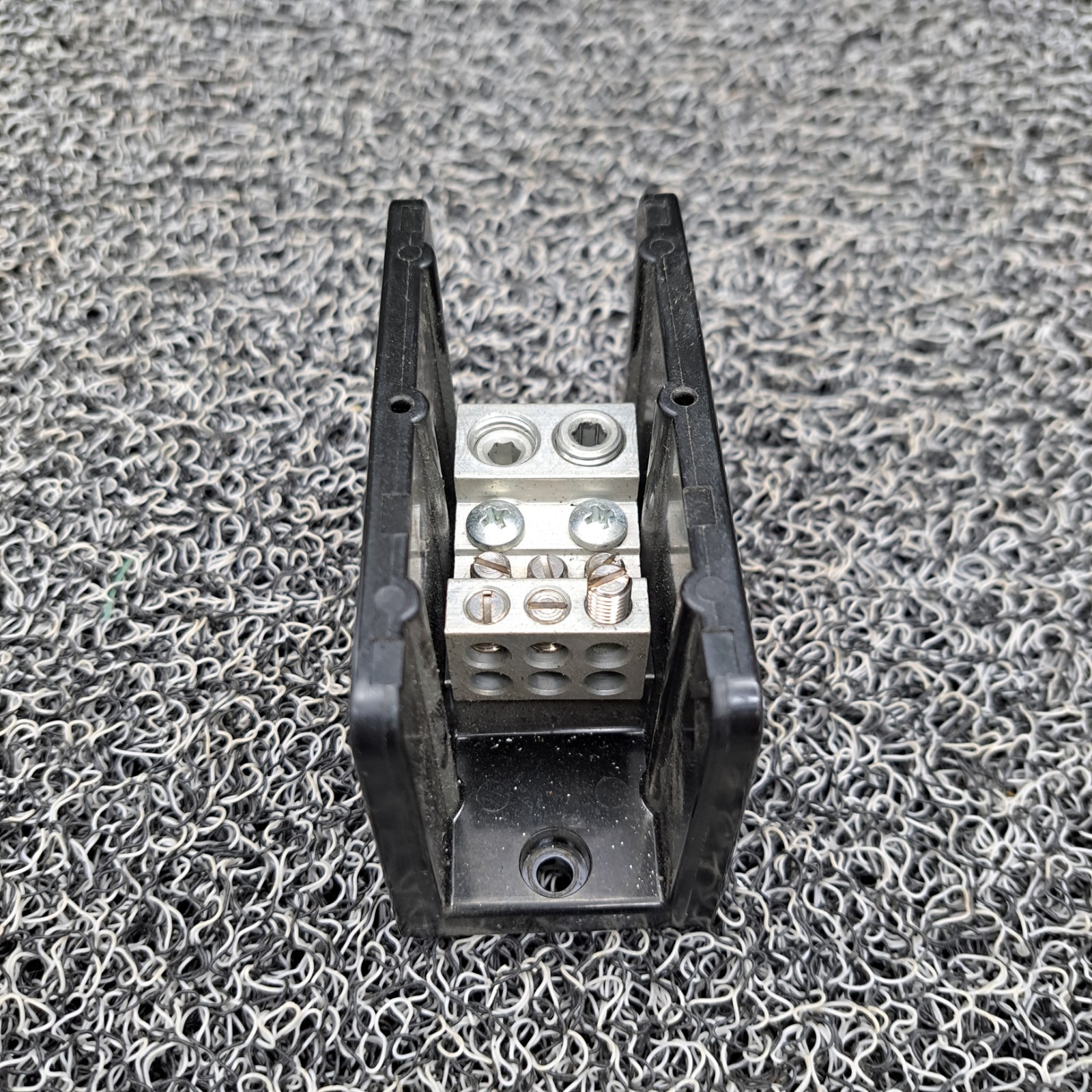 Marathon 1431555 Power Distribution Block. 350A 600V