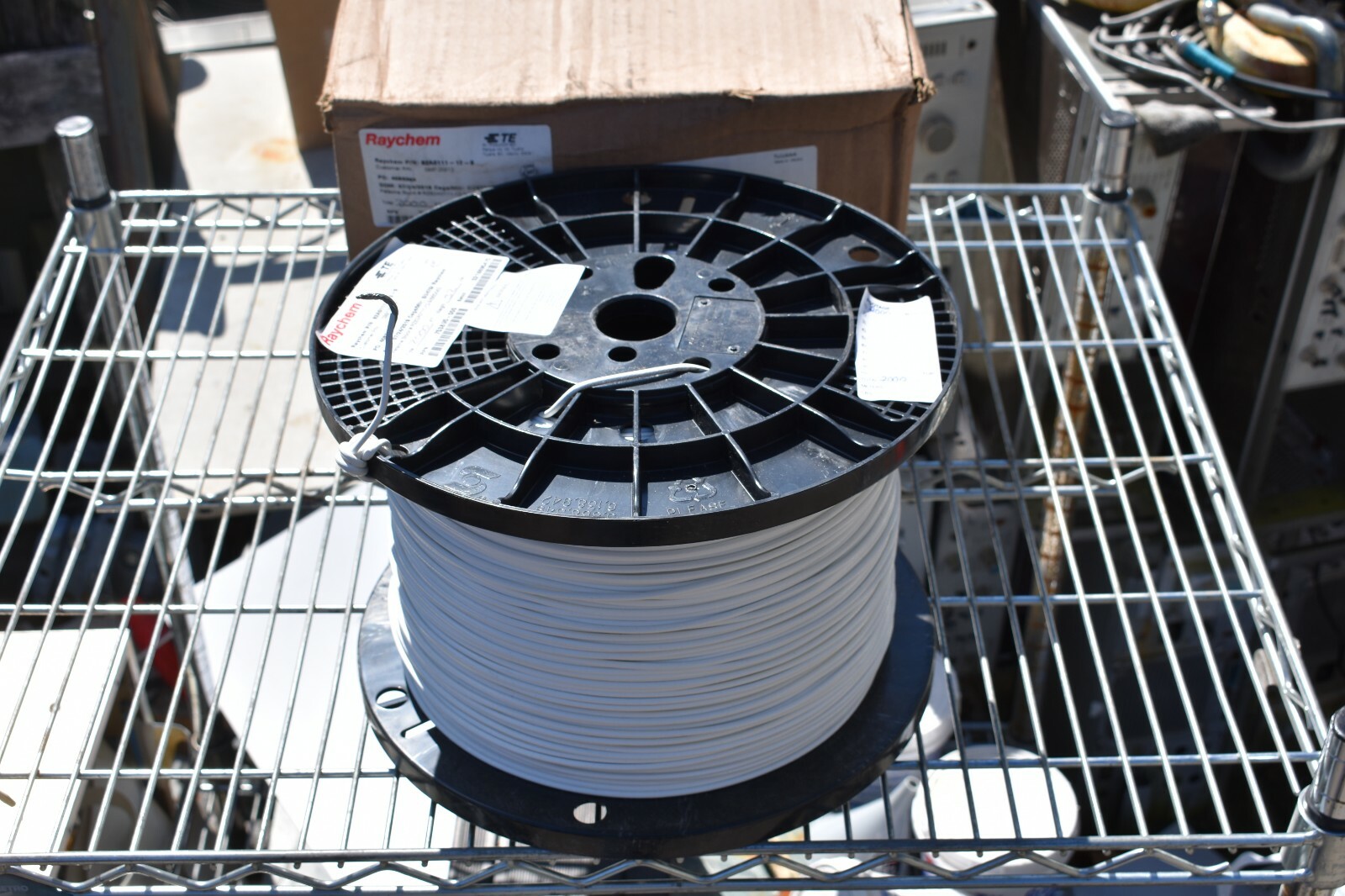 RAYCHEM 82A0111-12-9 Cable 12 AWG 1 CON TIN Plated Copper 600V. Mil Spec 2000FT