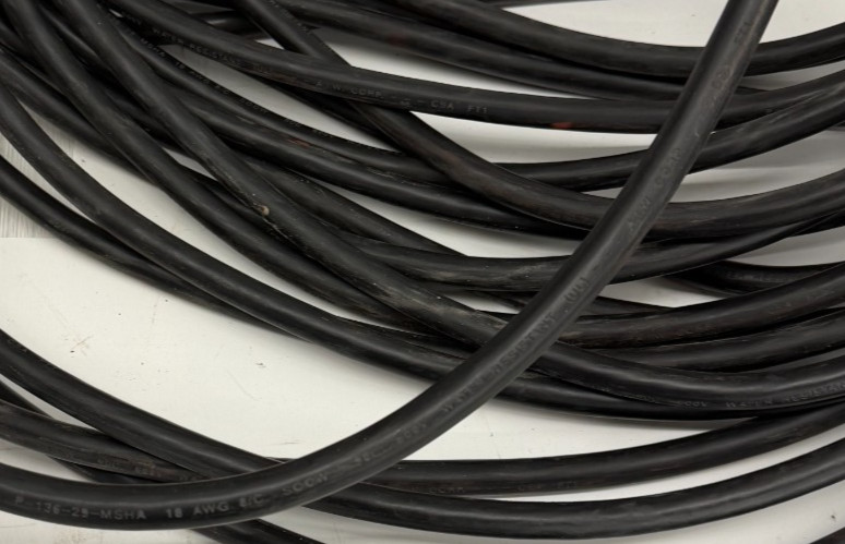 PORTABLE CORD SOOW 600V 8 CONDUCTORS 18 AWG BLACK JACKET 110FT OVERALL LG