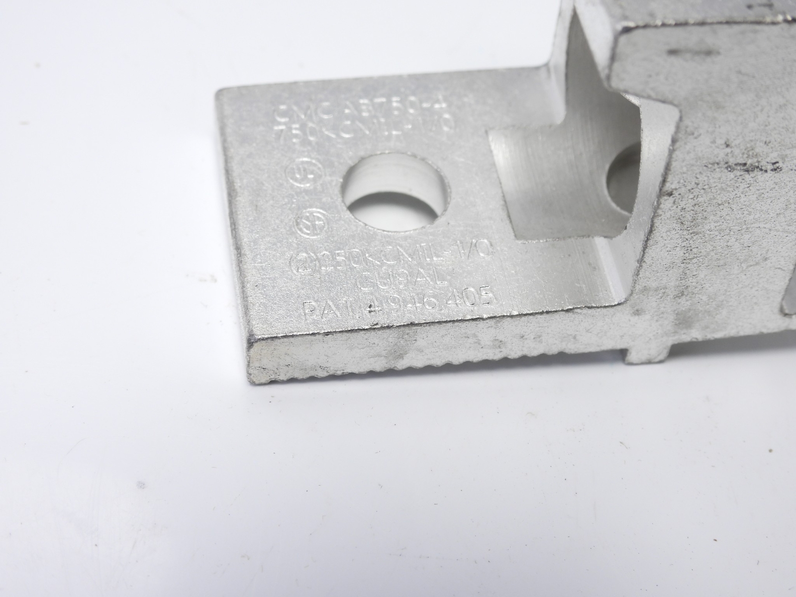 CMC AB-750-4 Solderless Mechanical Lug 750KCMIL-1/0 (Qty 2)
