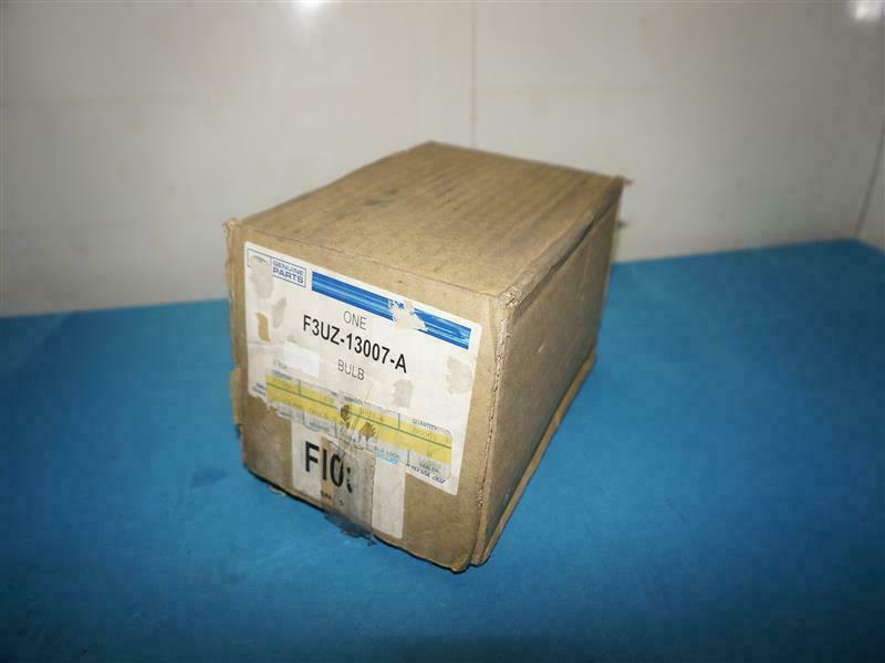 Ford F3UZ-13007-A F3UZ13007A Headlamp Bulb-R NEW NOB