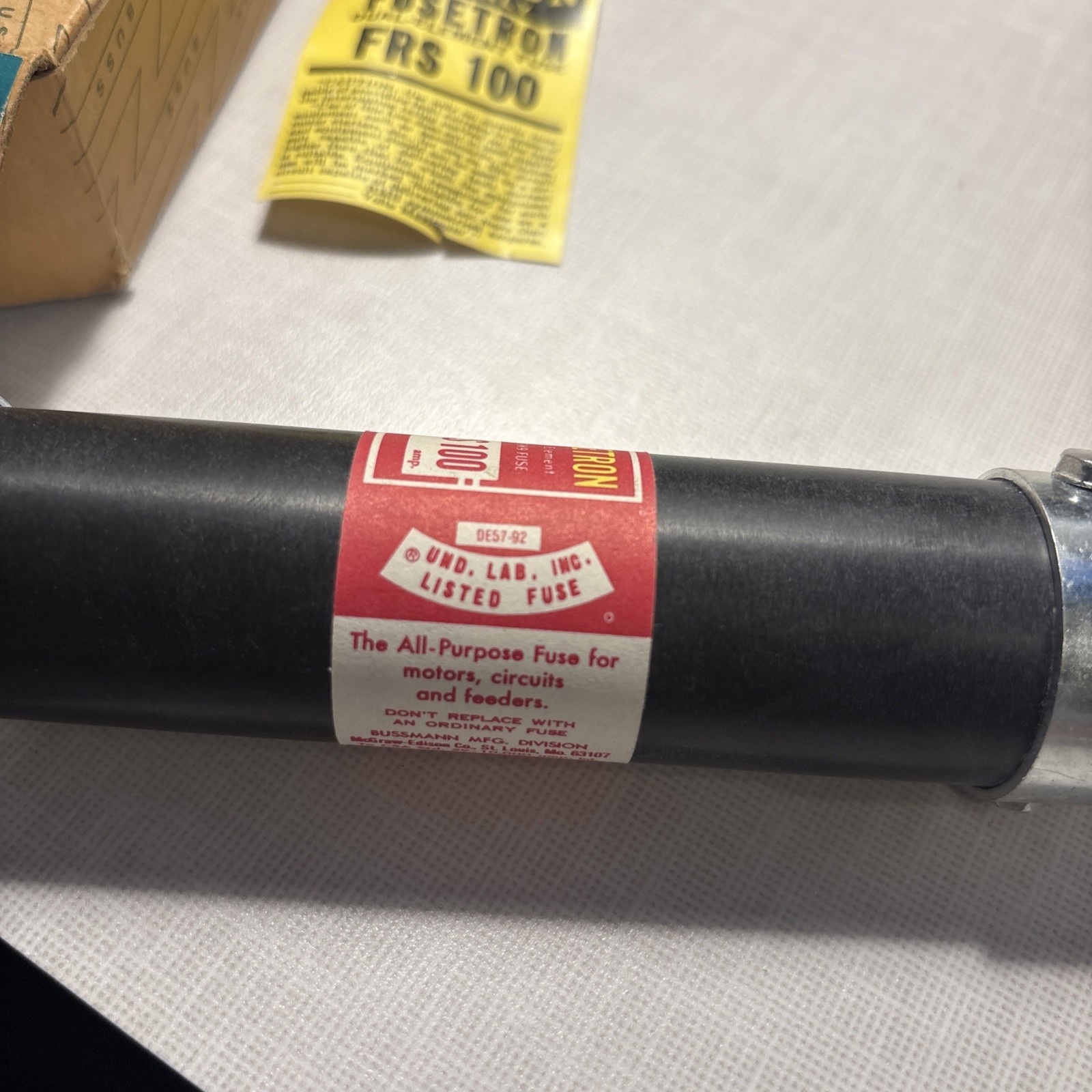 BUSSMANN – FUSETRON DUAL ELEMENT FUSE FRS 100 600v Class K9 New Old Stock W Box