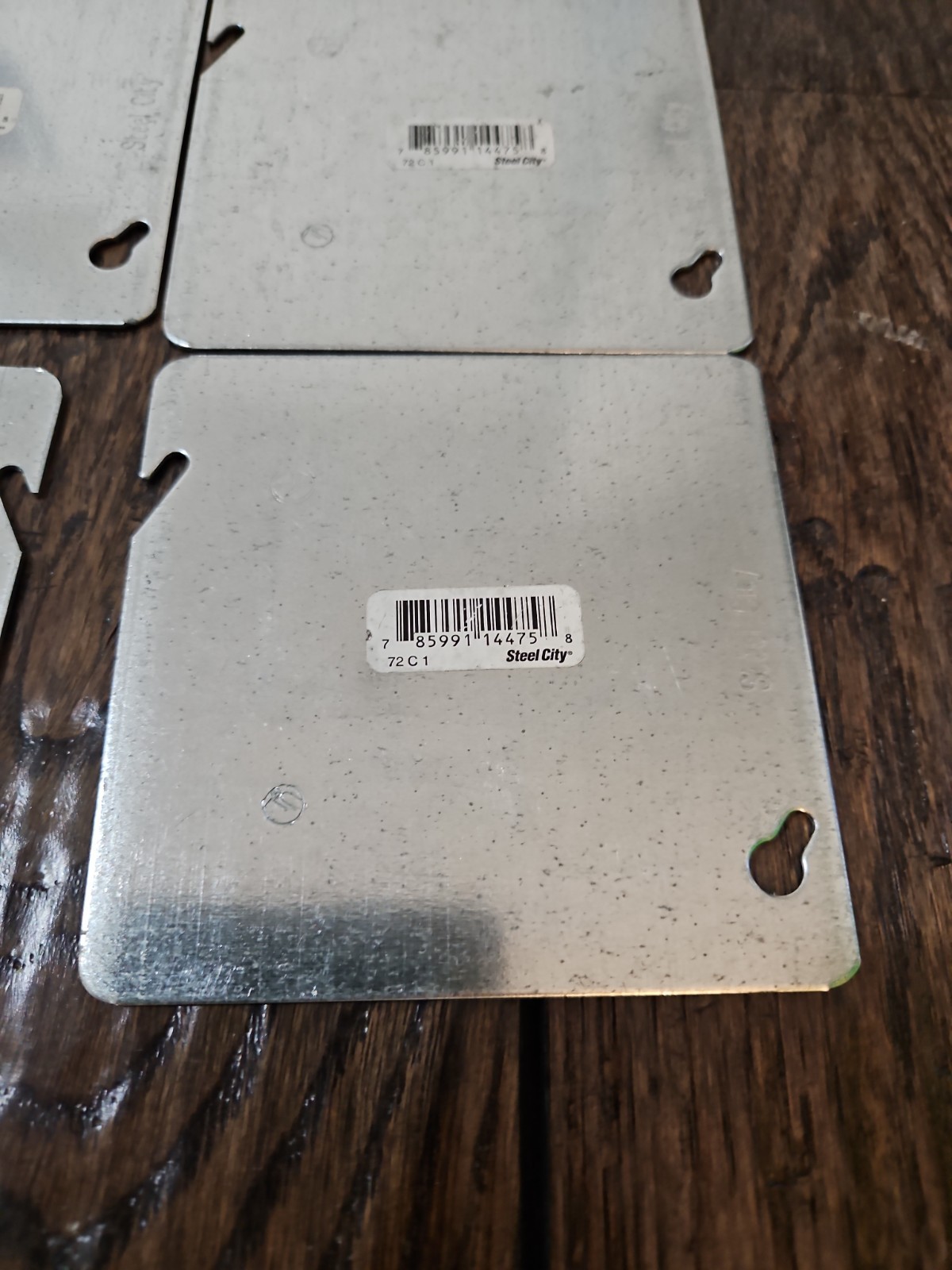 Thomas & Betts 72C1 Steel City Outlet Box Cover 4-11/16″, 4pk