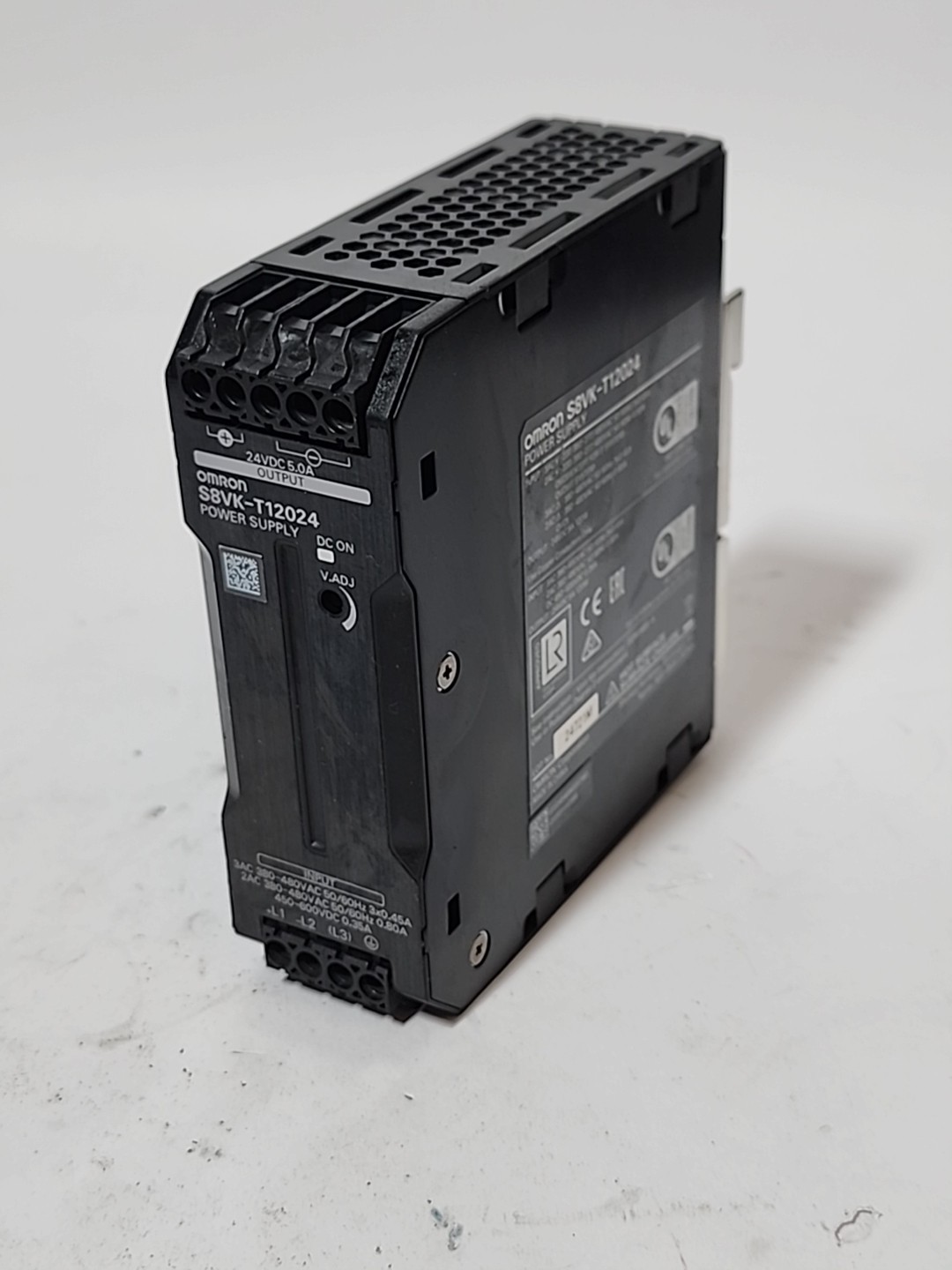 Omron S8VK-T12024 DIN Rail Power Supply 3-Phase 24VDC 5A 120W Switch Mode