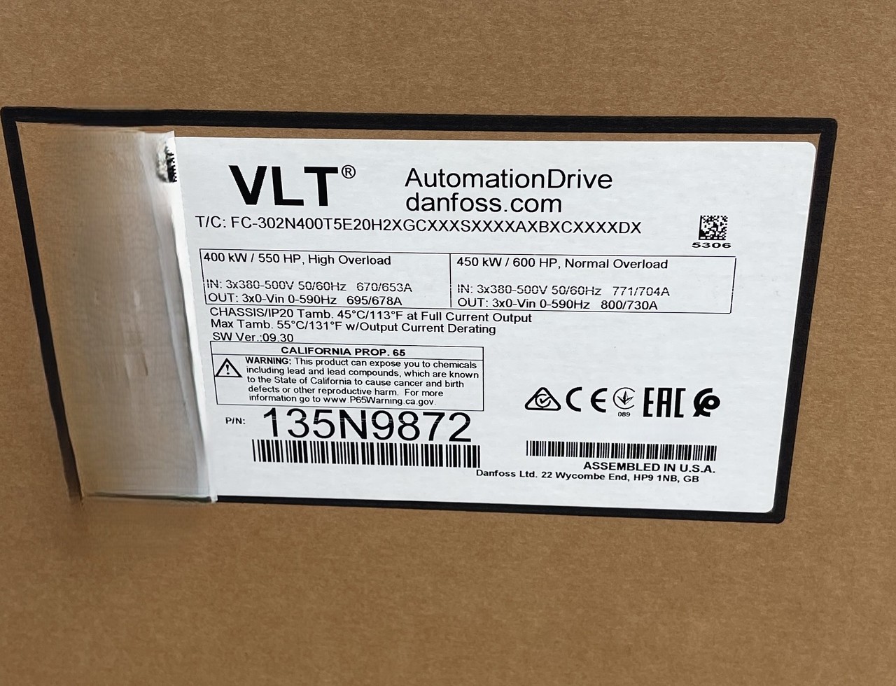 135N9872 Danfoss 550hp/600hp Wall Mount VFD 480V NEW IN BOX