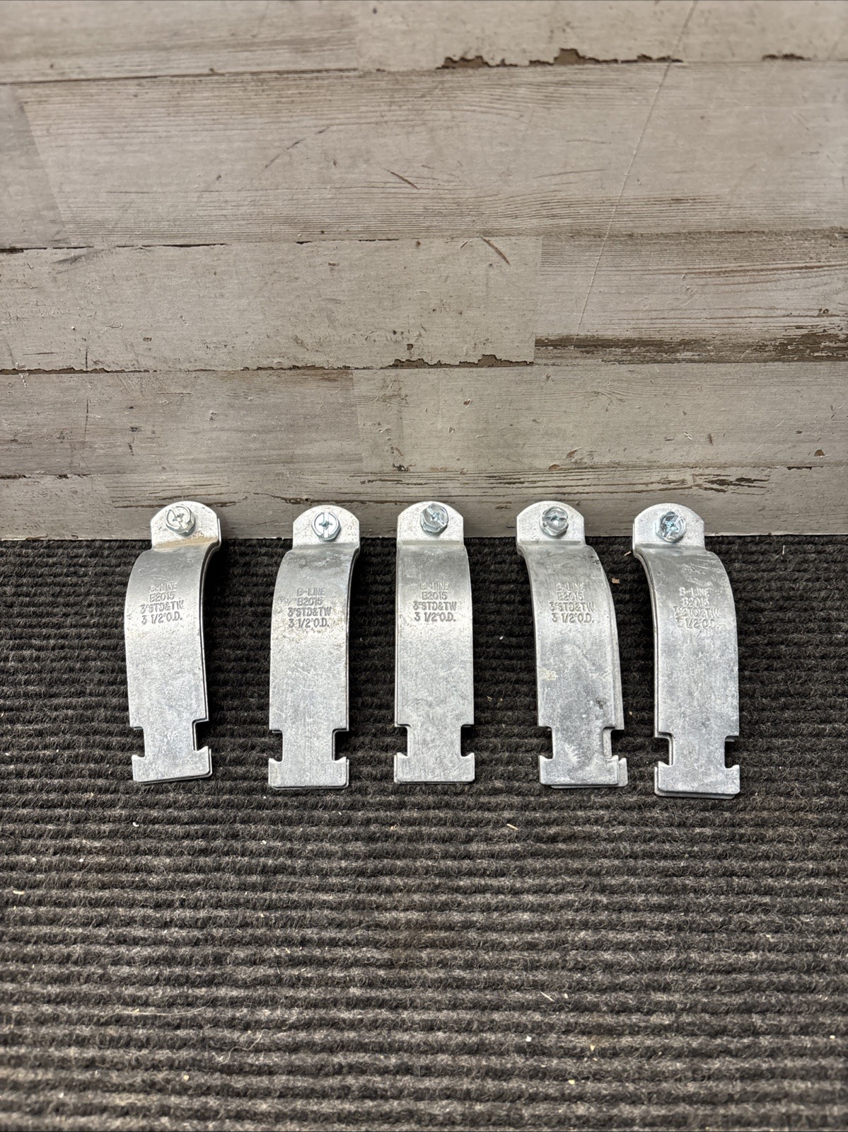 Lot of 5 B-Line B2015 Conduit Clamp 3″ STD & TW 3-1/2″ O.D Pipe Clamp