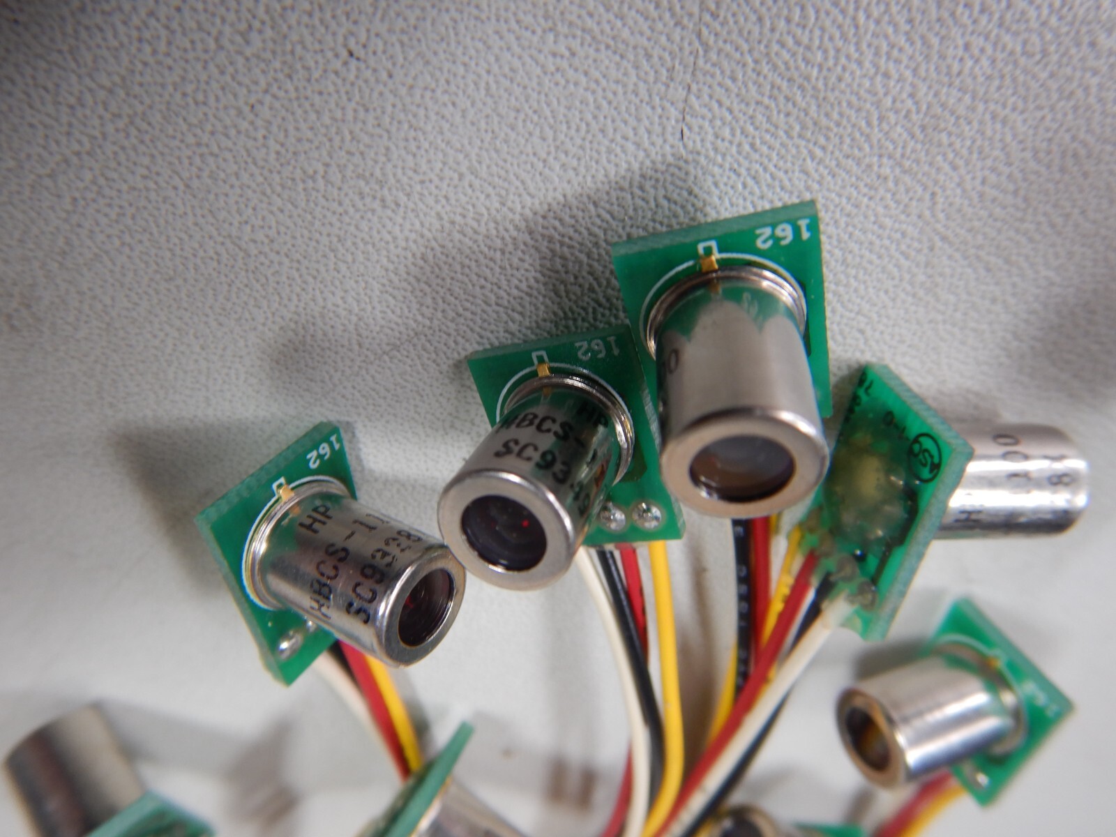 (10 NEW NOS) HBCS-1100 High Resolution Optical Reflective Sensor