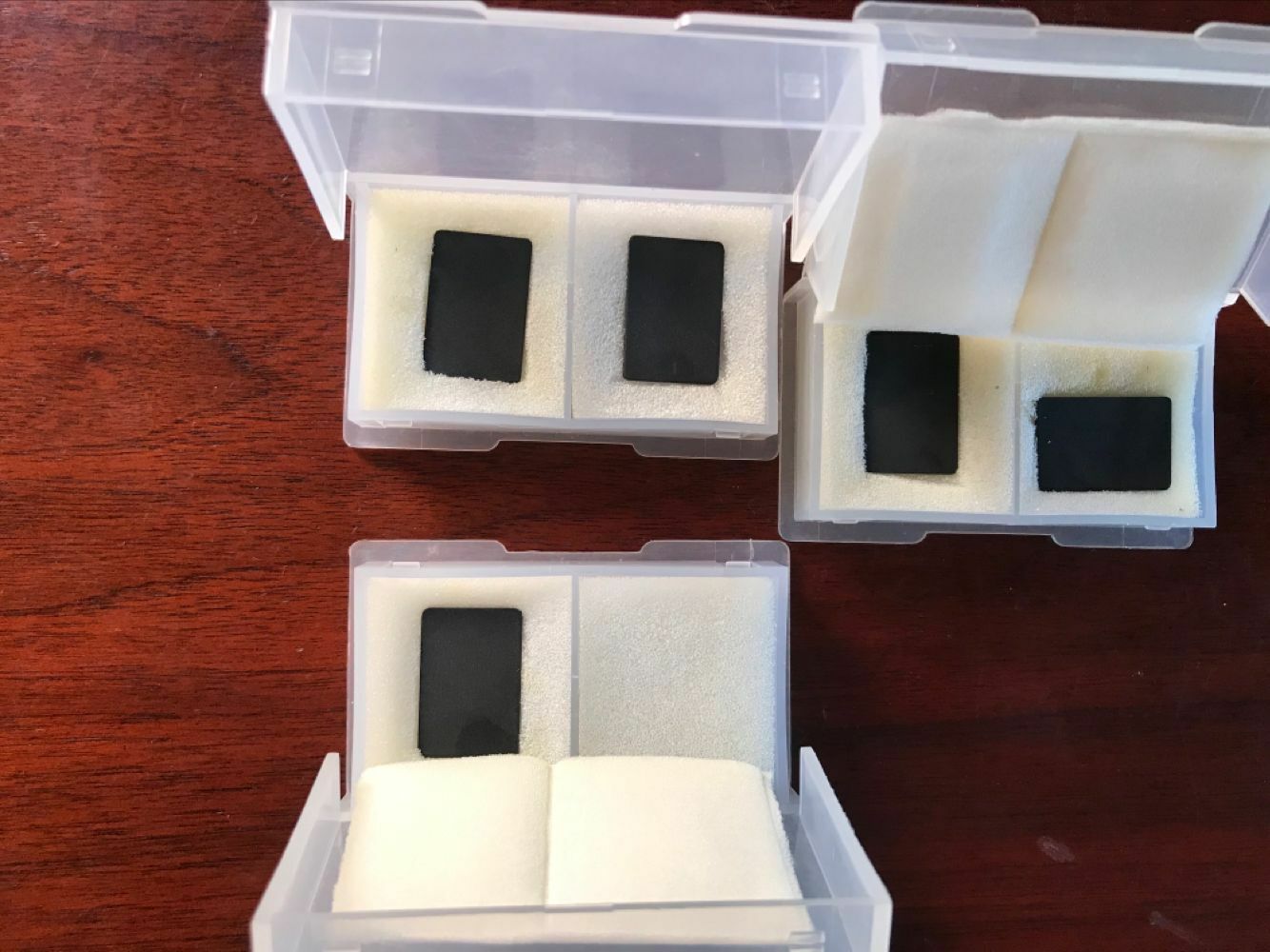 SEMIXICON 24x17x2 mm Electrostatic Proof Porous Ceramic Black Silicon Carbide