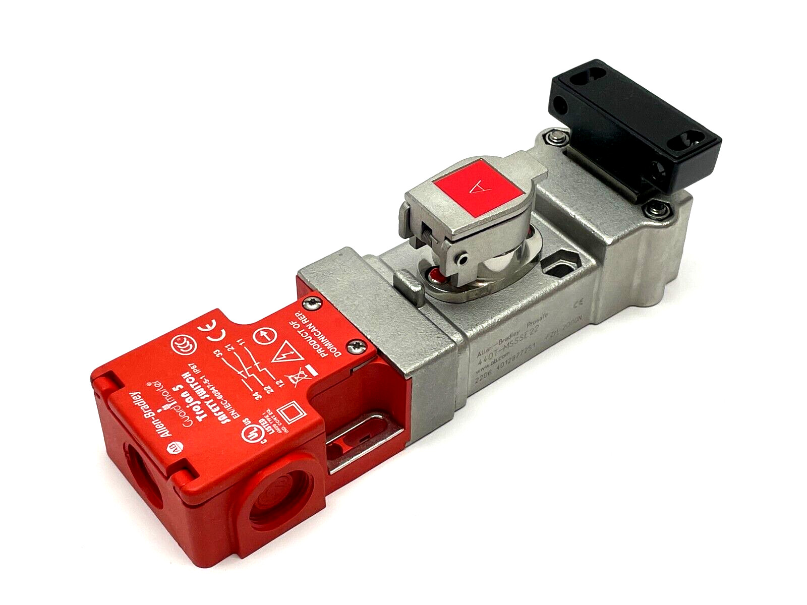 Allen Bradley 440T-MSSSE220A Ser. A Guardmaster Trapped Key Mechanical Interlock