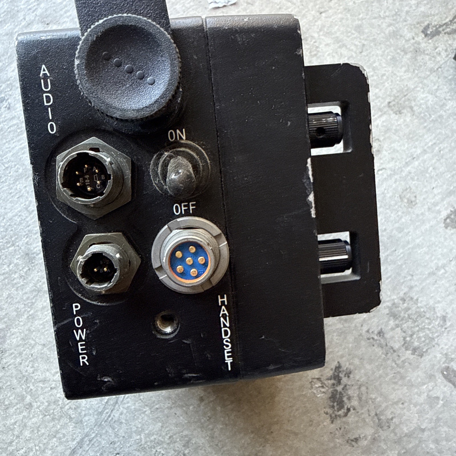 MILITARY MCDOWELL RESEARCH MRC-67A-0 AMPLIFIED SPEAKER , 5965-01-511-3633