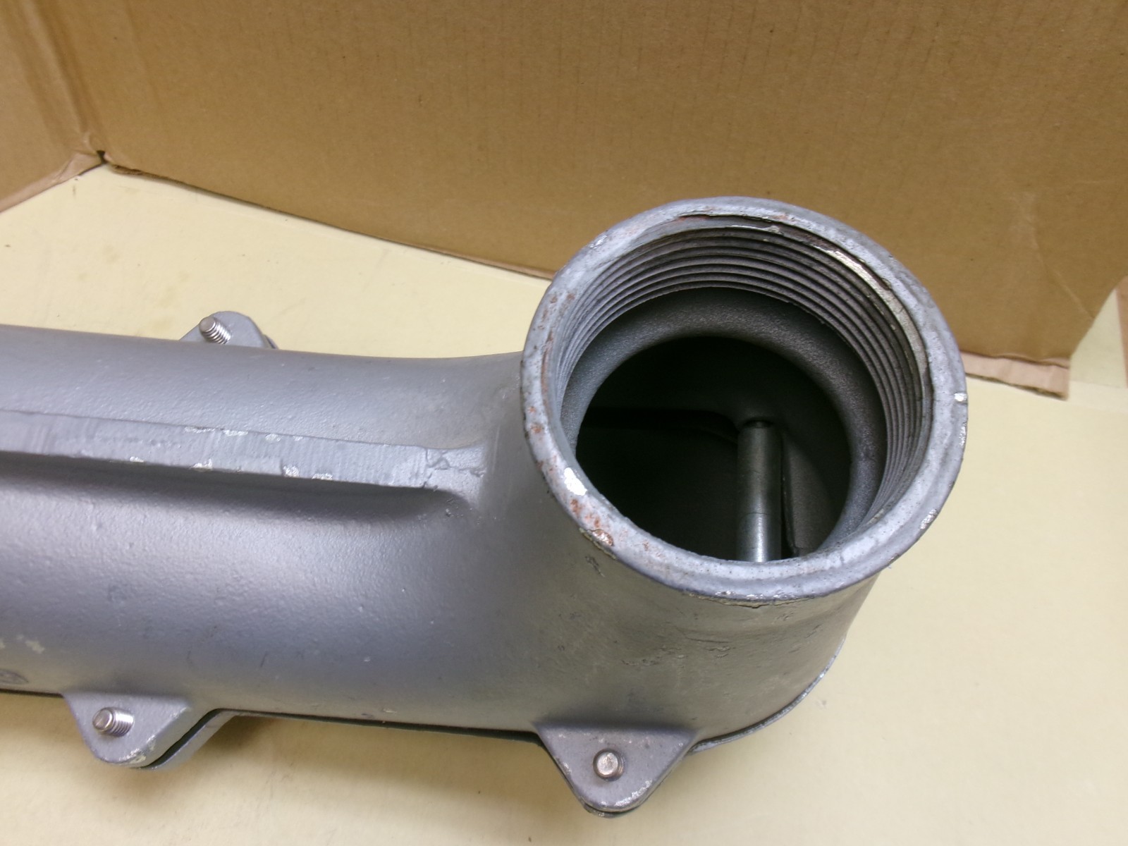 Appleton Unilet 2-1/2″ LBD-LB Mogul Conduit Body with Cover