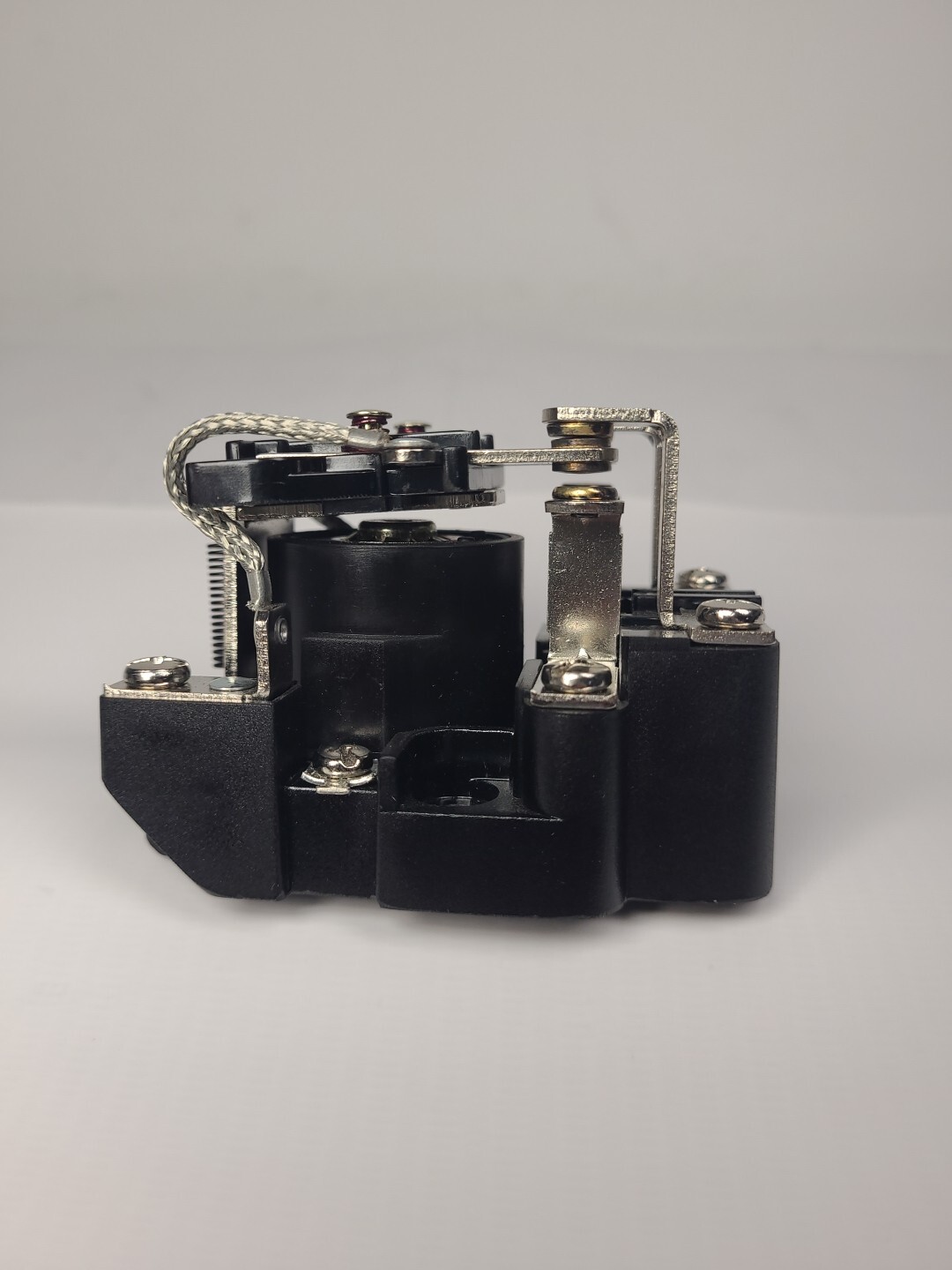 Magnecraft W199X-13 Power Coil Relay 40A 28VDC/300V 50/60Hz