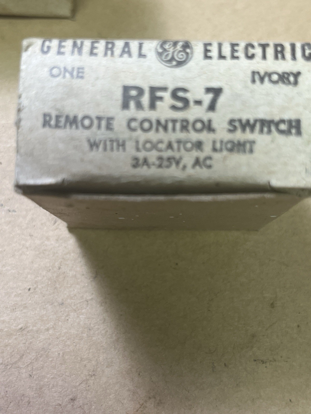 NOS GE General Electric RFS-7 Remote Control Switch w/ Locator Light