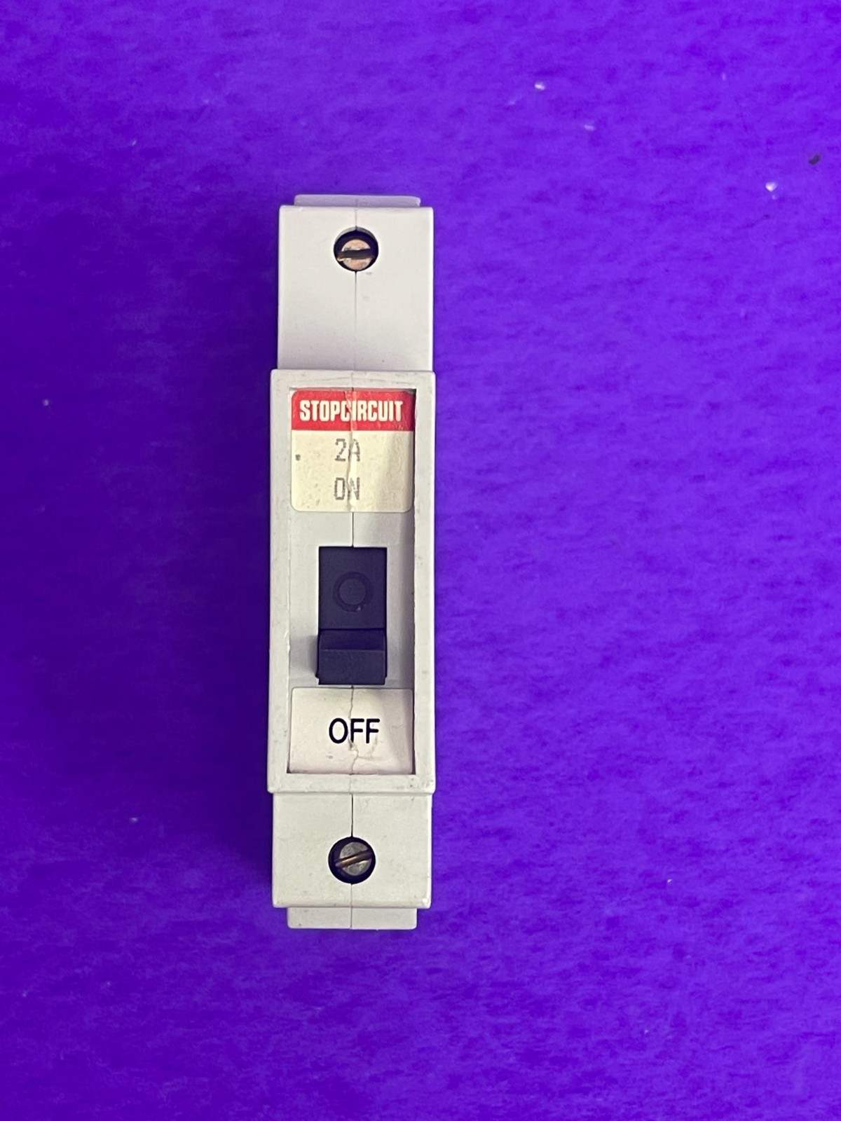 Entrelec GMU-2U Circuit Breaker 2Amp 1 Pole 250VAC 50/60Hz