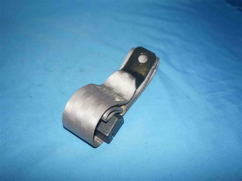 Ford F75Z-78611B60-CCC F75Z78611B60CCC Belt Assy Front Seat Center T NEW NOB