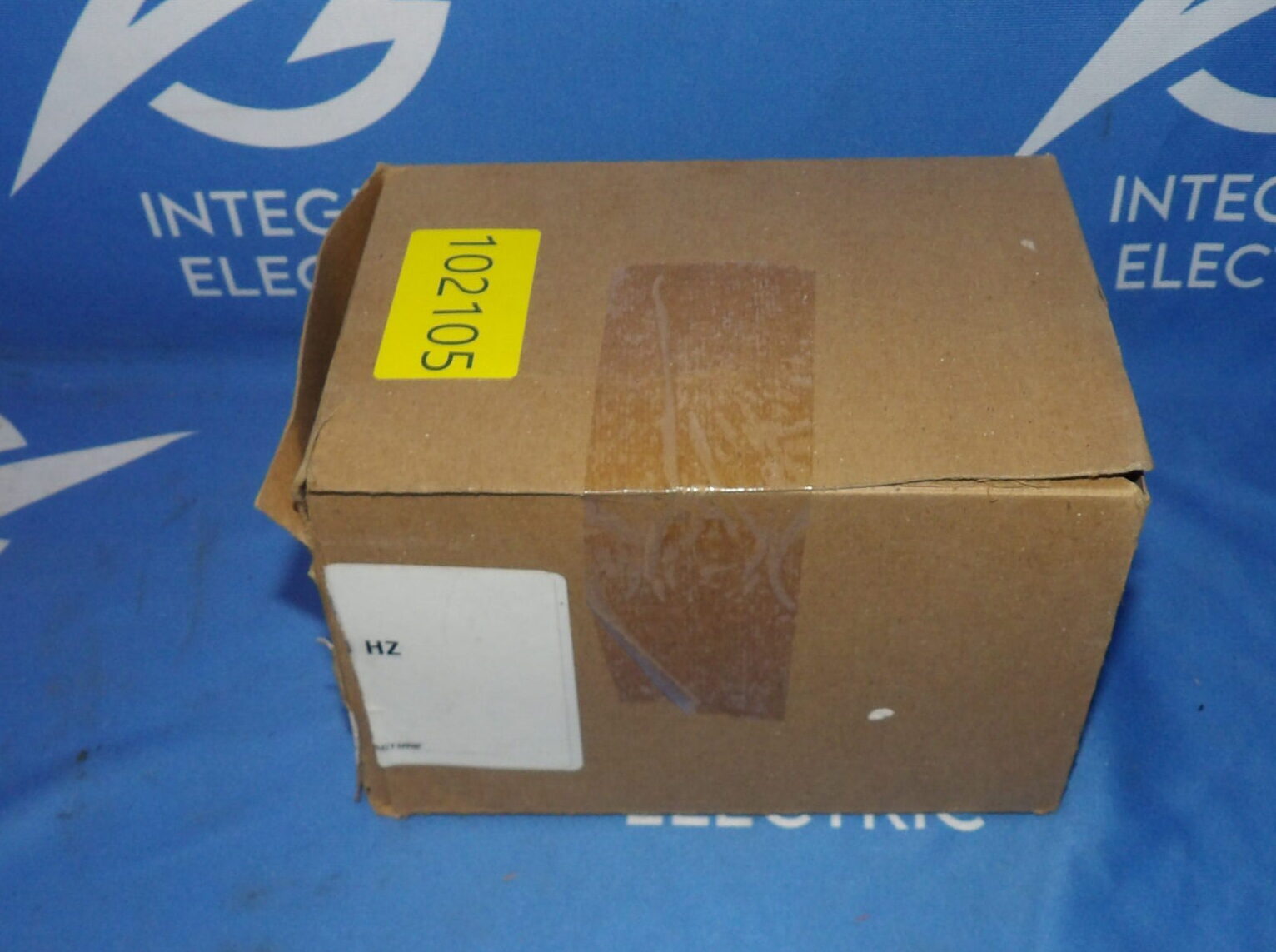 NIB Simplex 4903-9220 0626269 24V Intelligent Smoke Detector Fire Alarm + 1 Y…