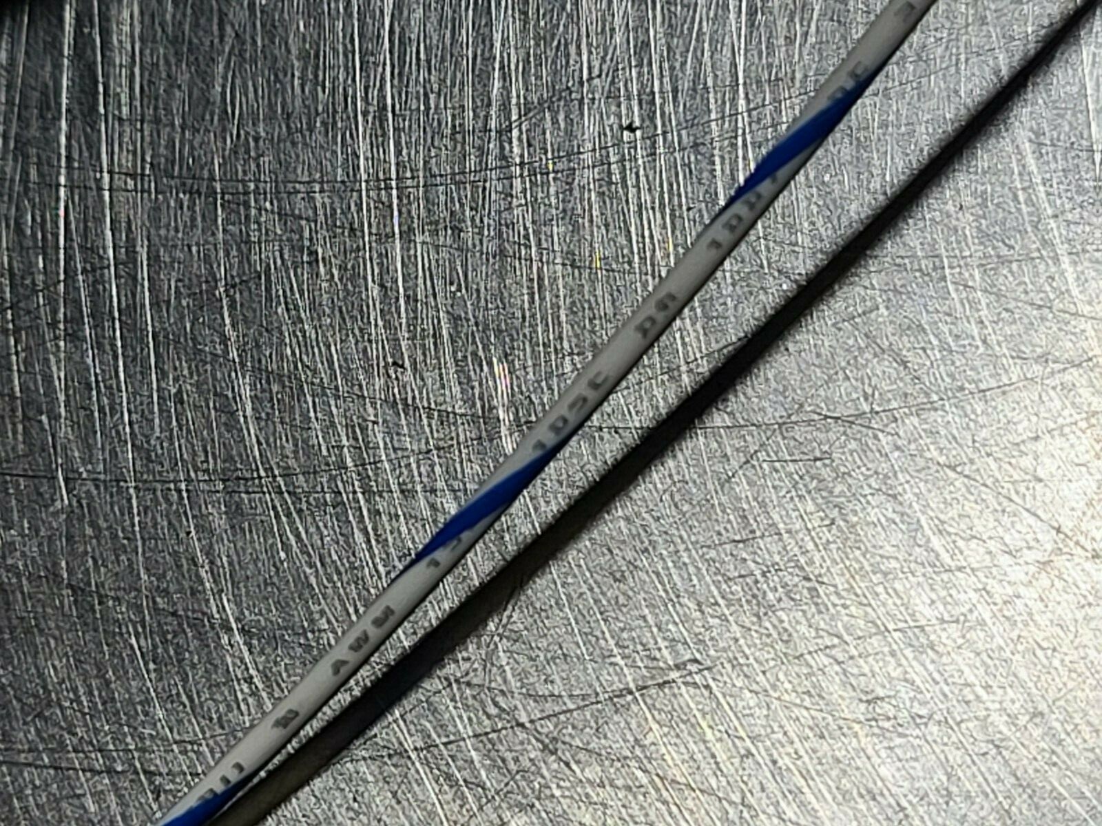 Southwire #20awg 10x30T UL-1007/1569 Hook-Up Wire White w/ Blue Spiral /100ft
