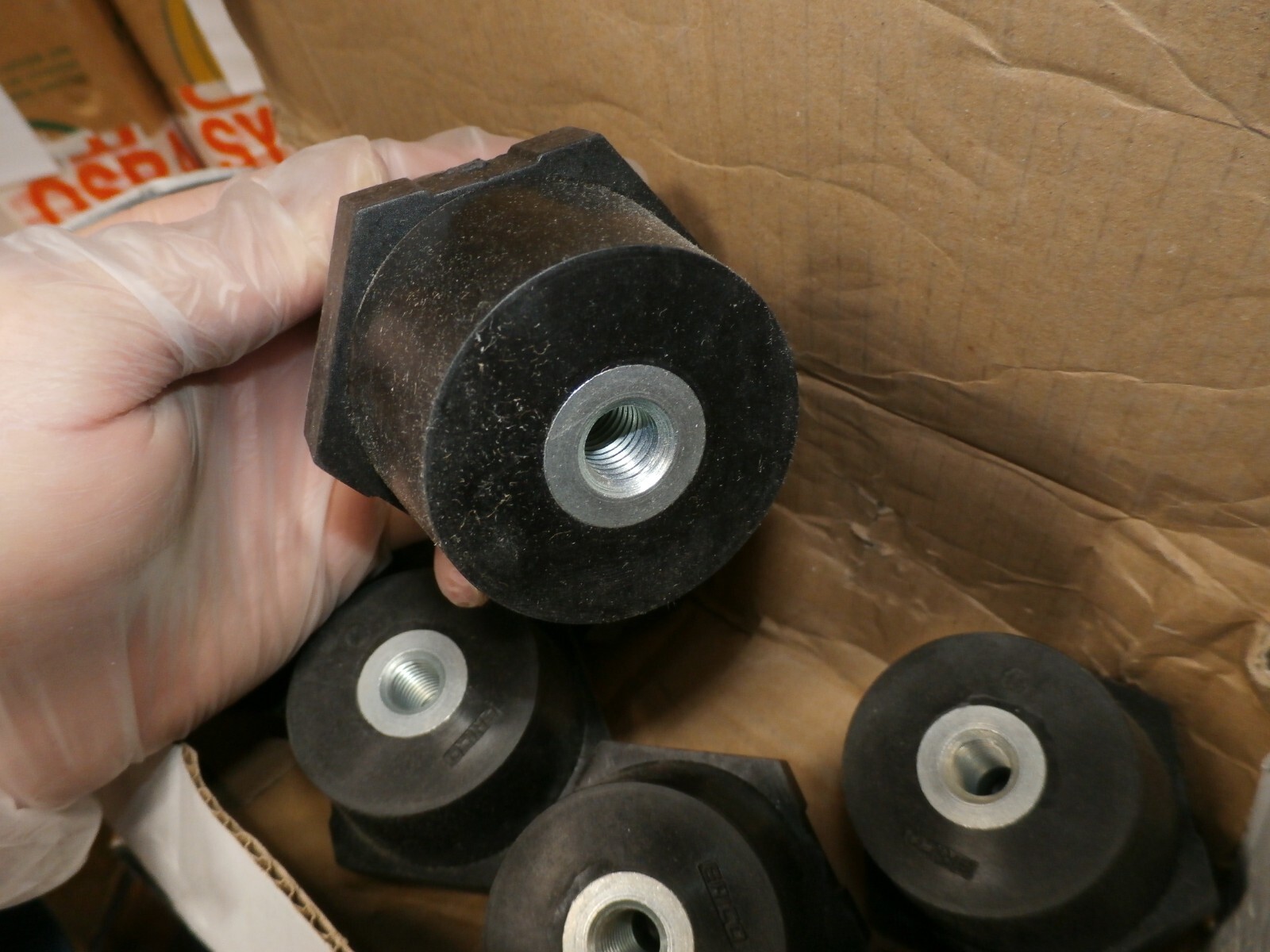 10Pack NVENT ERIFLEX Stand-off Insulator Item #: 0044313 Cat #: ISOTP80M12