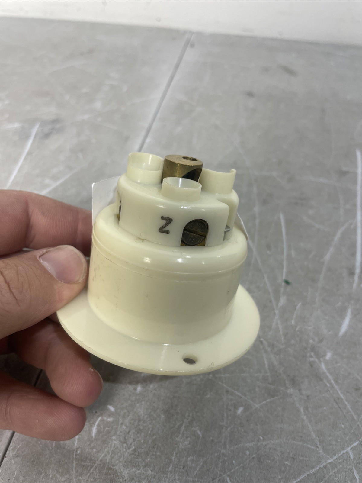 Bryant 71620ER / 71620ER New Opened Box 20A 120/208V 30Y NEMA L21-20