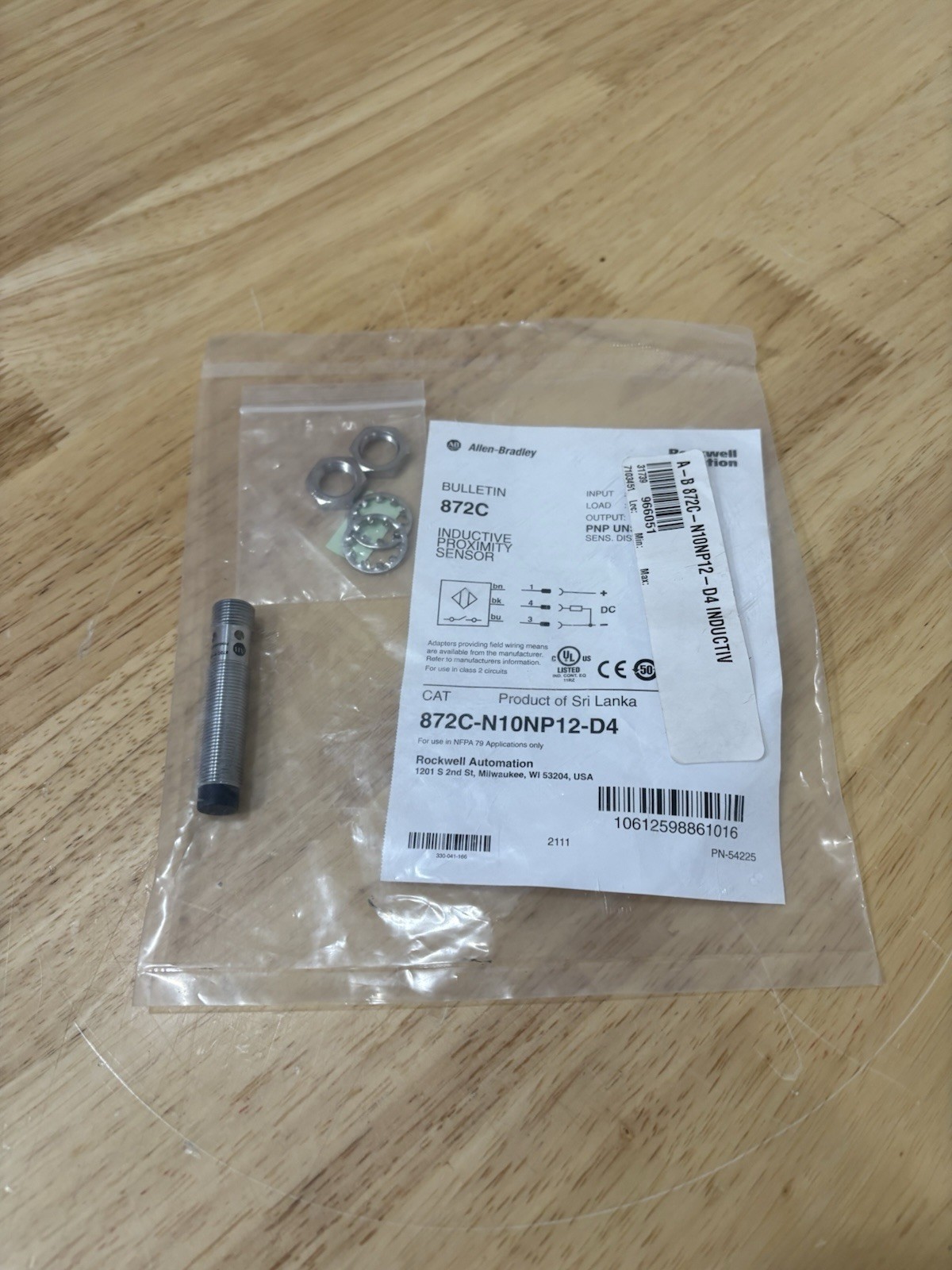 NEW 872C-N10NP12-D4 AB Proximity Switch sensor
