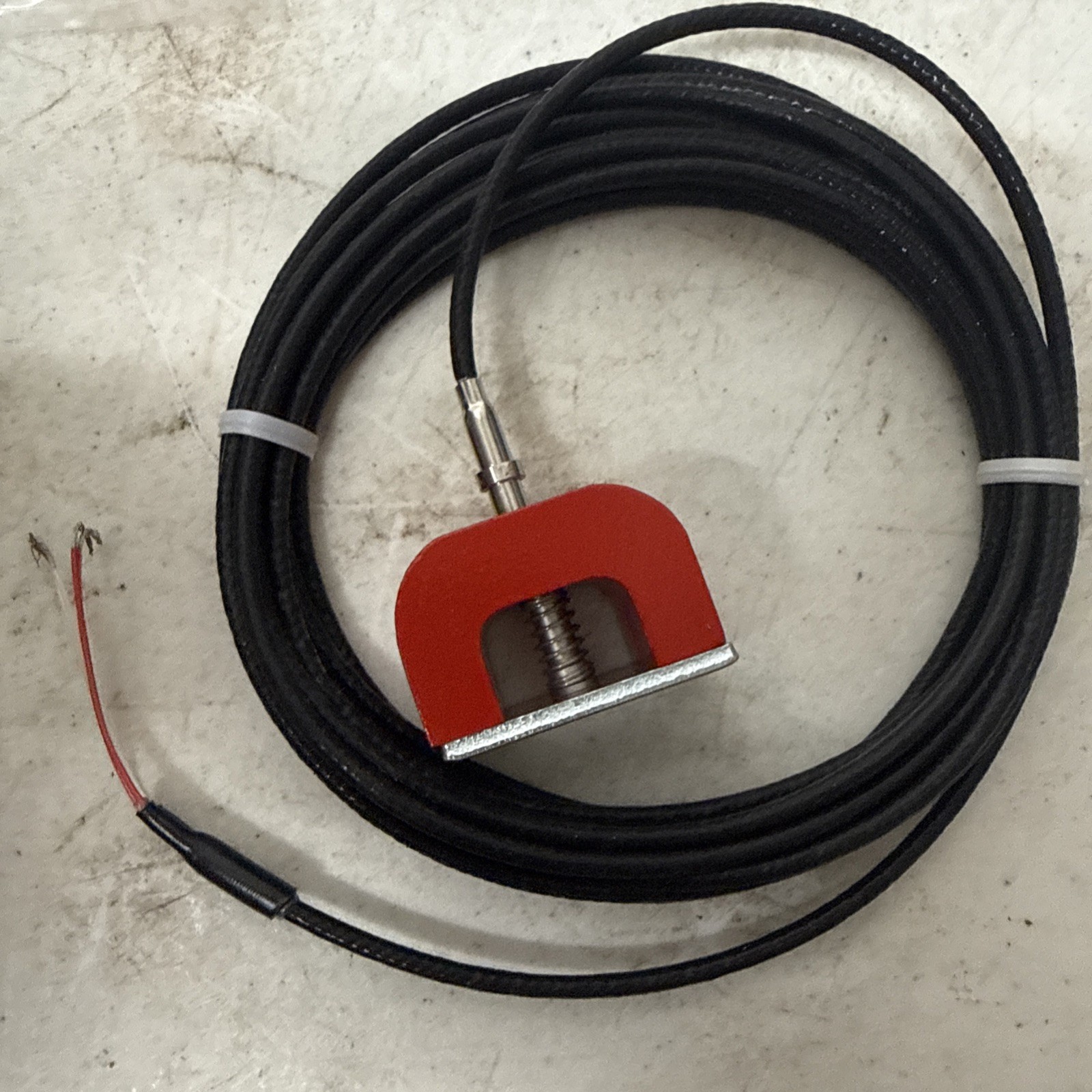OMEGA ENGINEERING PRMAG-2-100-A-TS-4M/ PRMAG2100ATS 4m (NEW IN packaging)