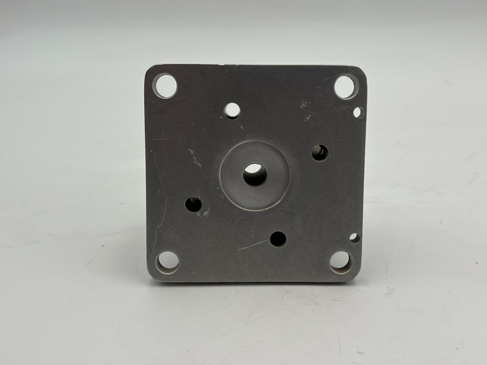 NOVELLUS BRACKET 1020-442-01 / 14580-J777