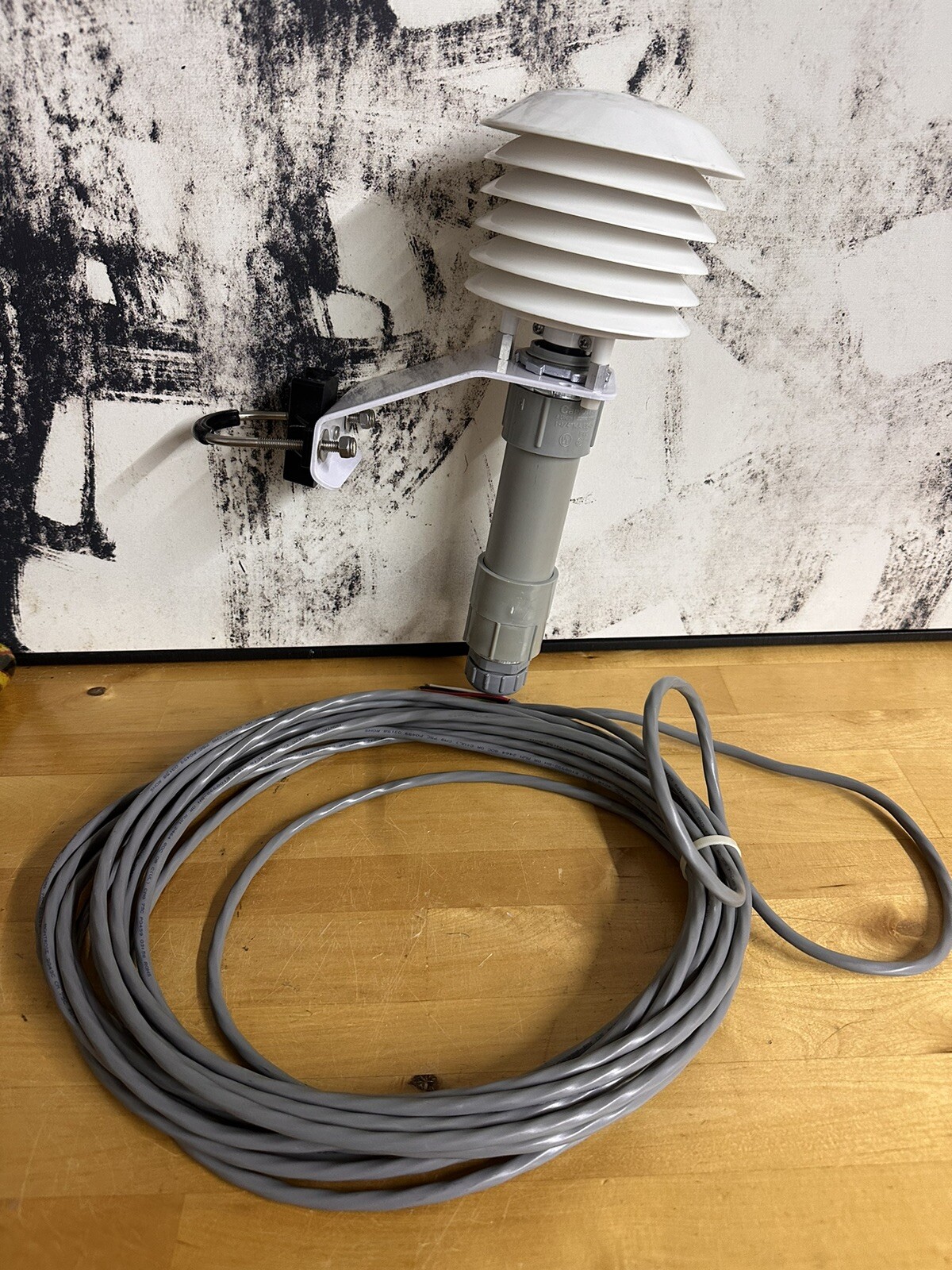 DWYER Instruments RHRS Shield