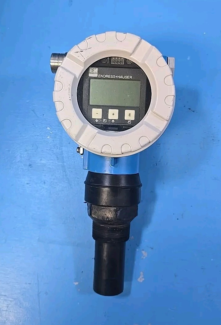 ENDRESS HAUSER FMU40-SNB2A4 PROSONIC M Transmitter
