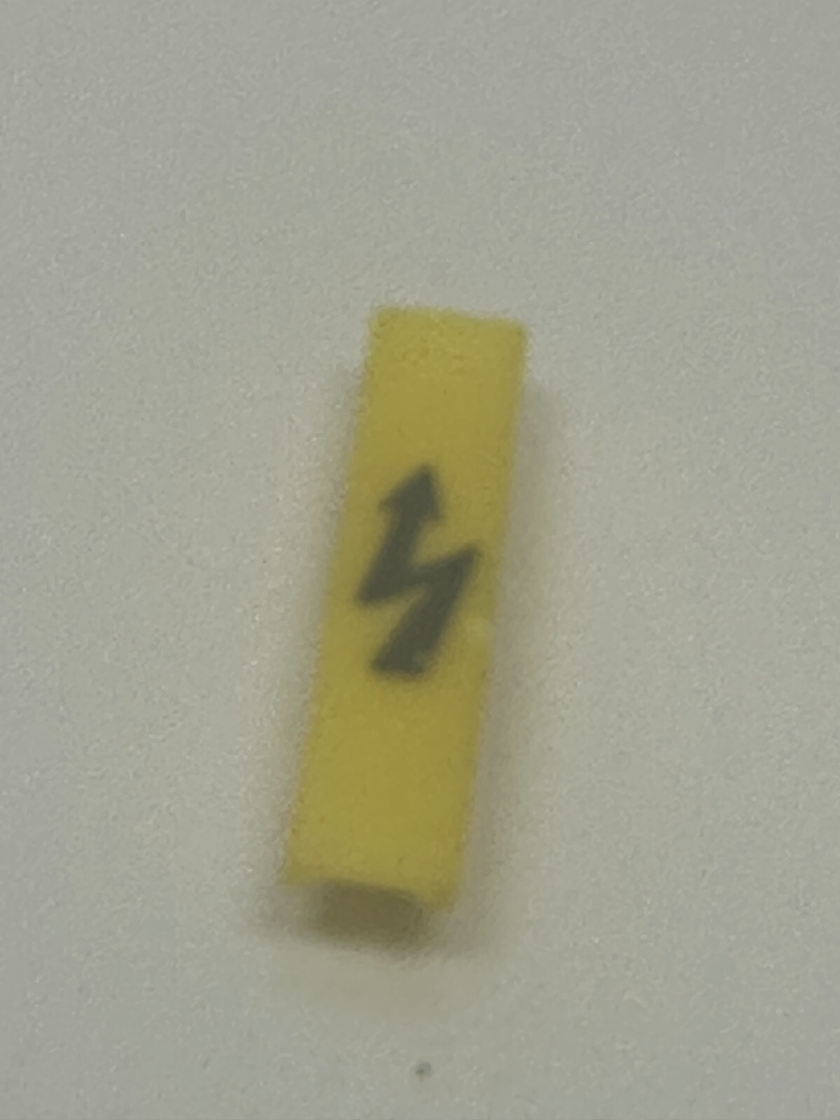 Siemens 8WA1-811 Screw Terminal Covers w Lightning Symbol Yellow 5mm (Lot of 50)