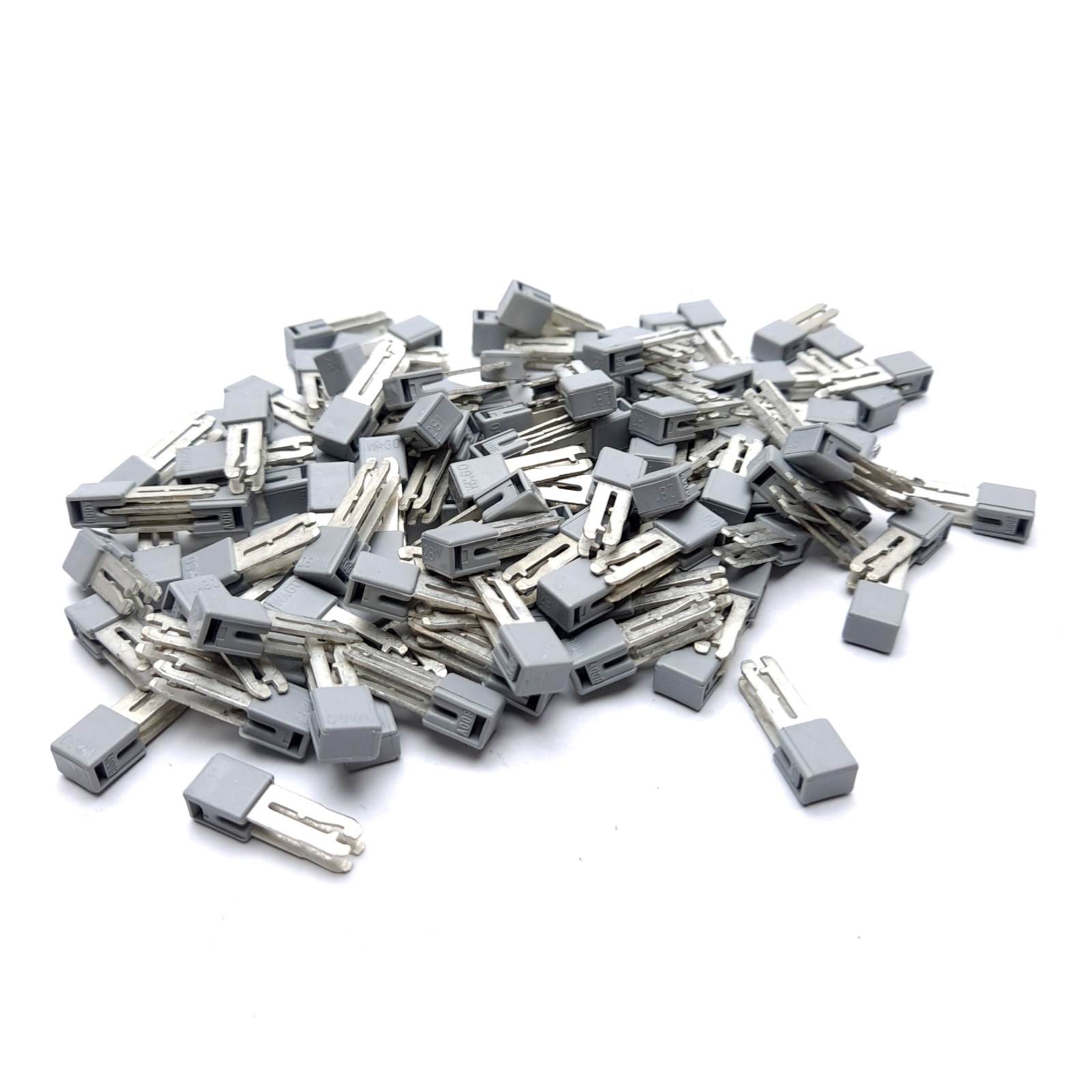 Lot of 110 Wago 281-402 Gray Adjacent Jumper, Rating: 32A, Insulated