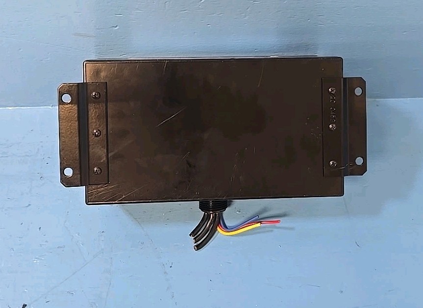 SQUARE D TVS5XW100C 480D 600V 50/60Hz Type XW Surgelogic Surge Protective Device