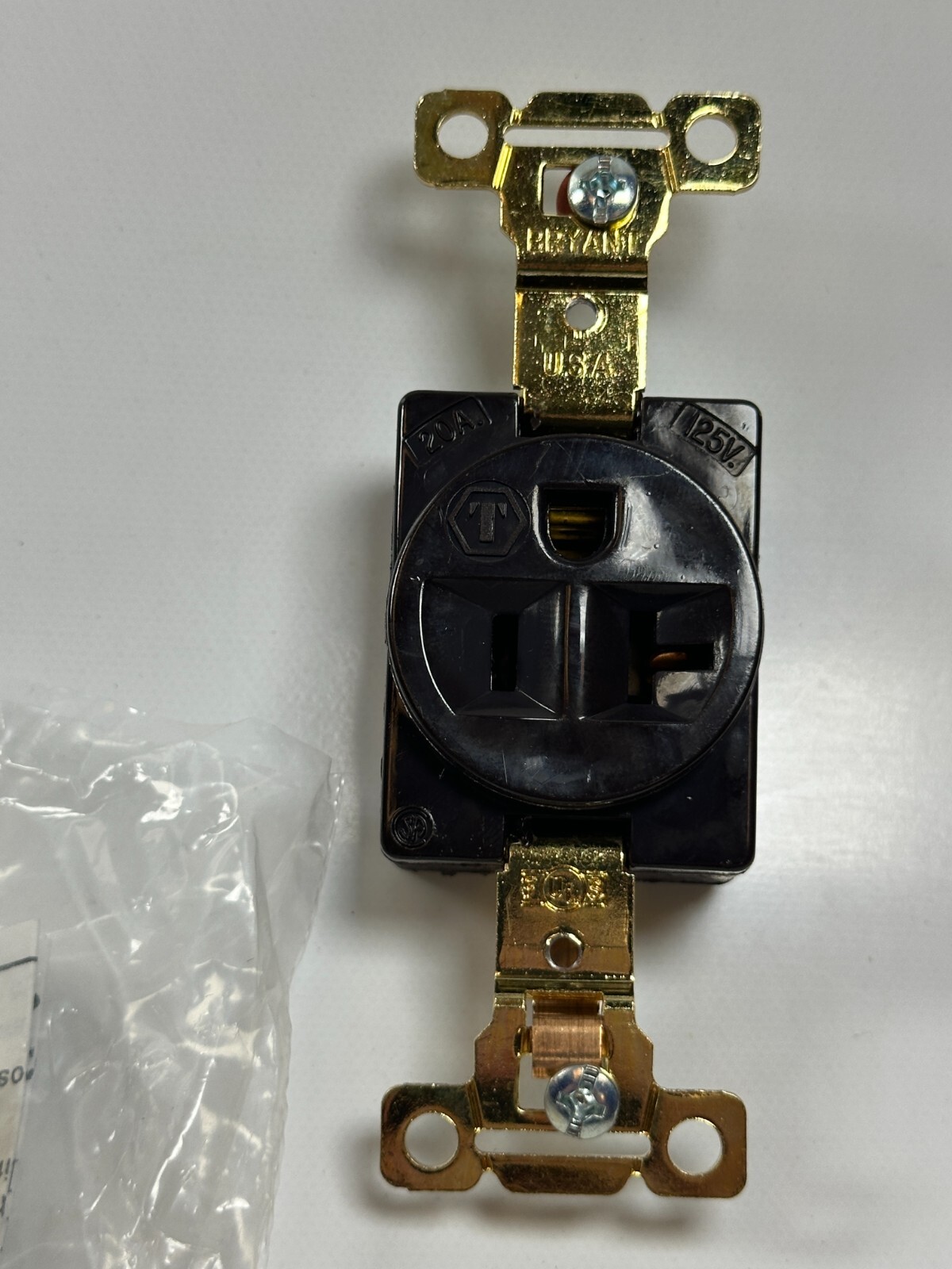 Bryant Hubbell 5361 Single Receptacle Brown 2P 3W Grounding 20A 125V – NEW