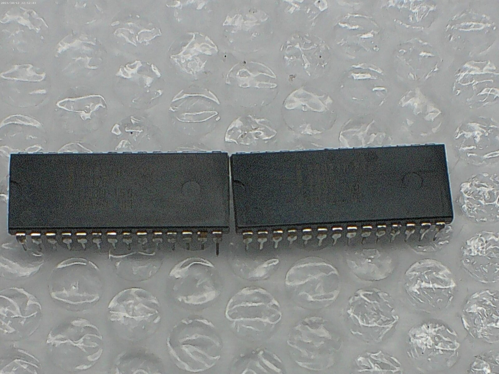 INDUSTRIAL SPARE P8G21H 2127 INTEGRATED CIRCUIT LOT OF 2 NSNP
