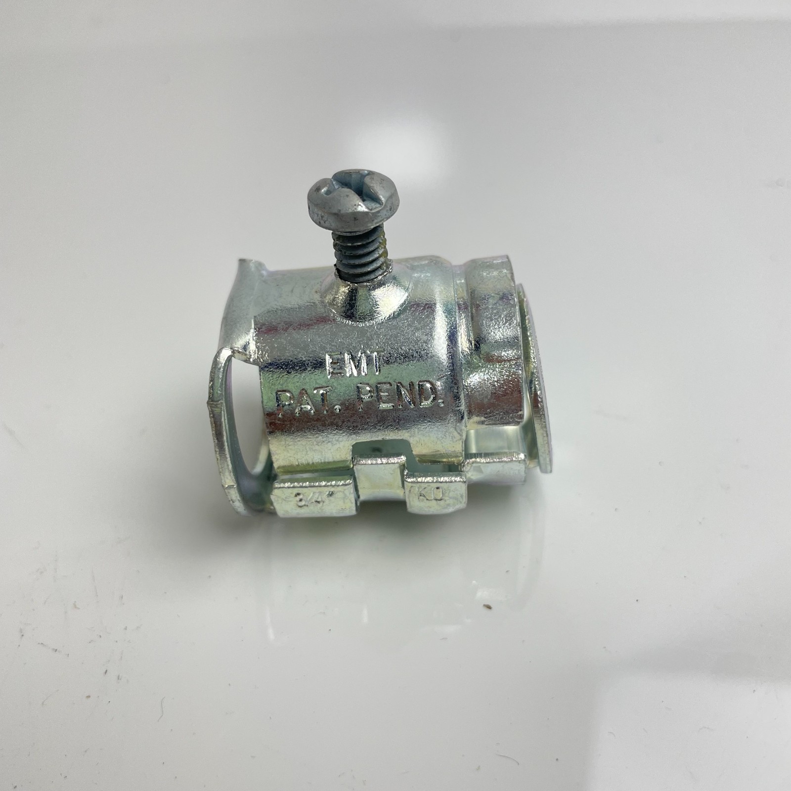 T&B TC102-SC Steel City Concrete Tight 3/4″ EMT Connector (lot of 46)
