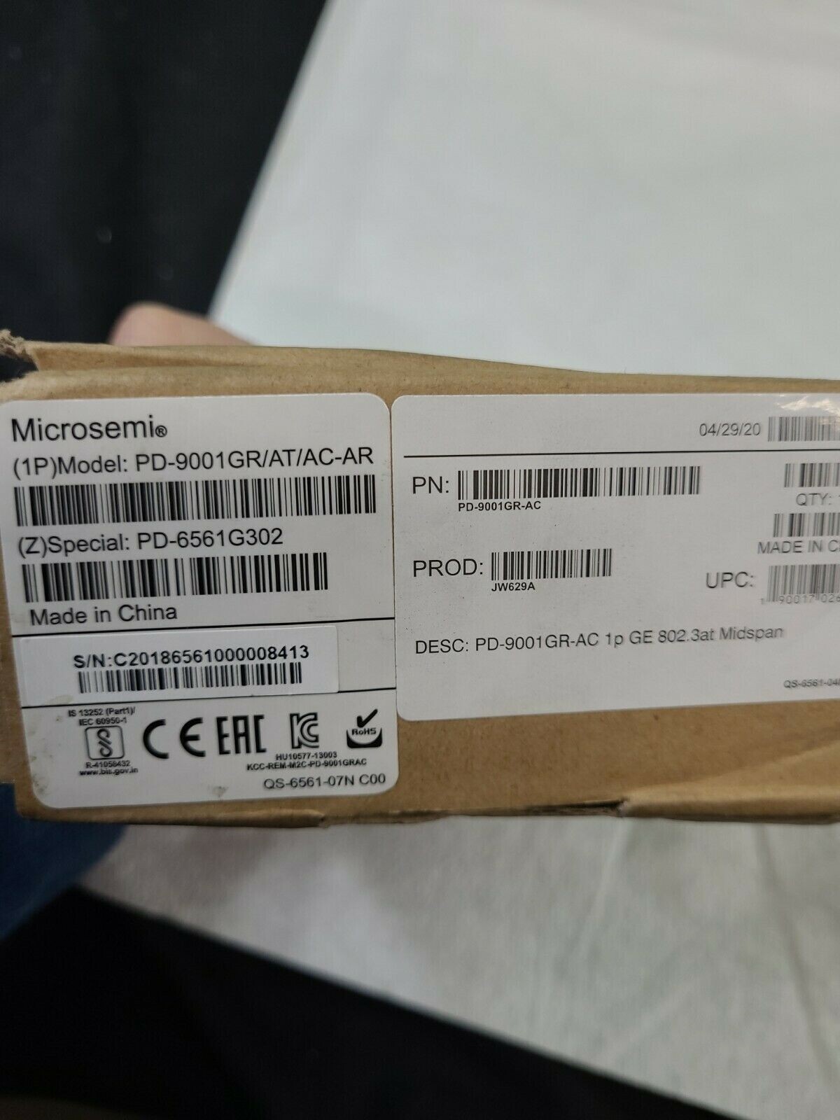 Microsemi PD-9001GR/AC PowerDsine 1-port Gigabit PoE Midspan, 30W, 802.3at